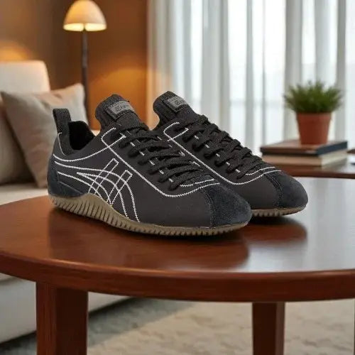 Onitsuka Tiger Sclaw Low Black White Sneakers For Mens Main image