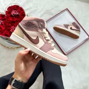 Nikee Air Jordan Retro 1 PONY SMOKE Main image