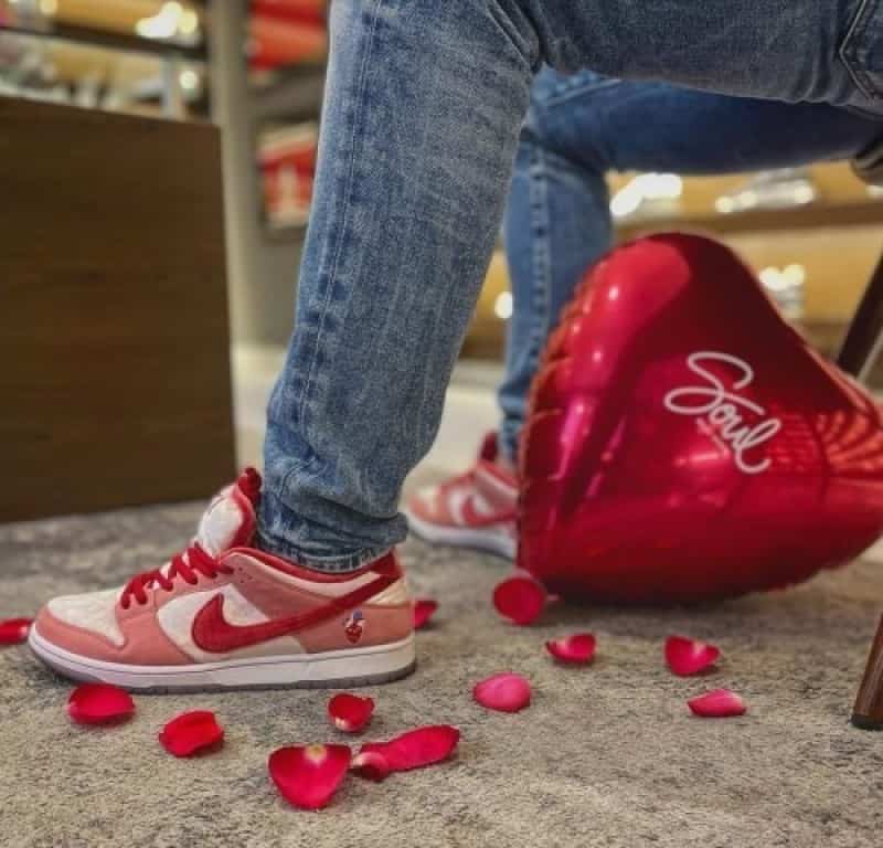 Nike SB Dunk Low STRANGELOVE (SEMI) Main image