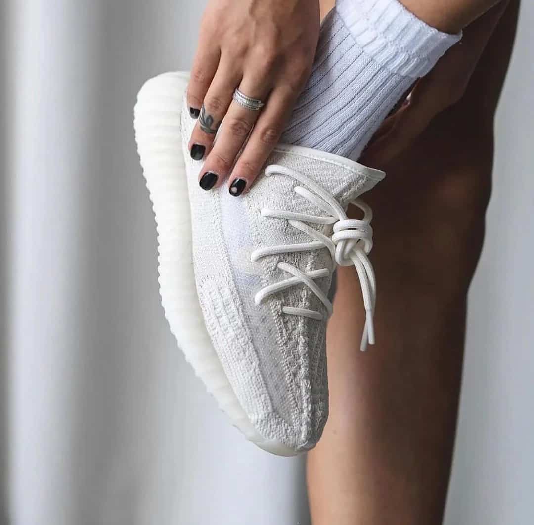 Adidas Yeezy Boost 350 V2 Bone Semi UA With Full Accessories Main image