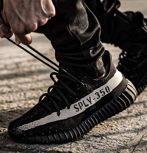 Adidas Yeezy Sply 350 V2 Oreo Semi UA Quality With Full Accessories For Mens Main image