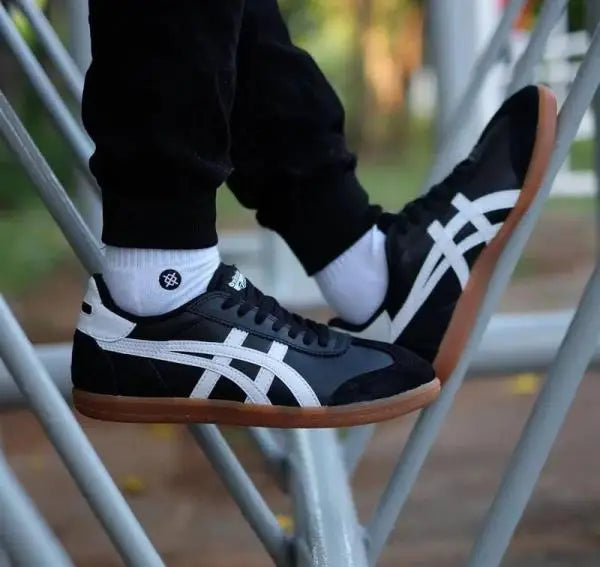 Onitsuk_a Tiger Tokuten Black white gum  7a premium quality sneakers D-1581