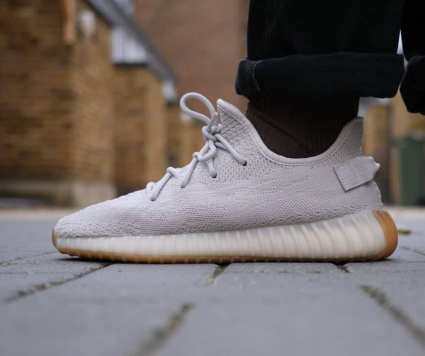 Adidas Yeezy Boost 350 V2 Sesame Semi UA With Full Accessories Main image