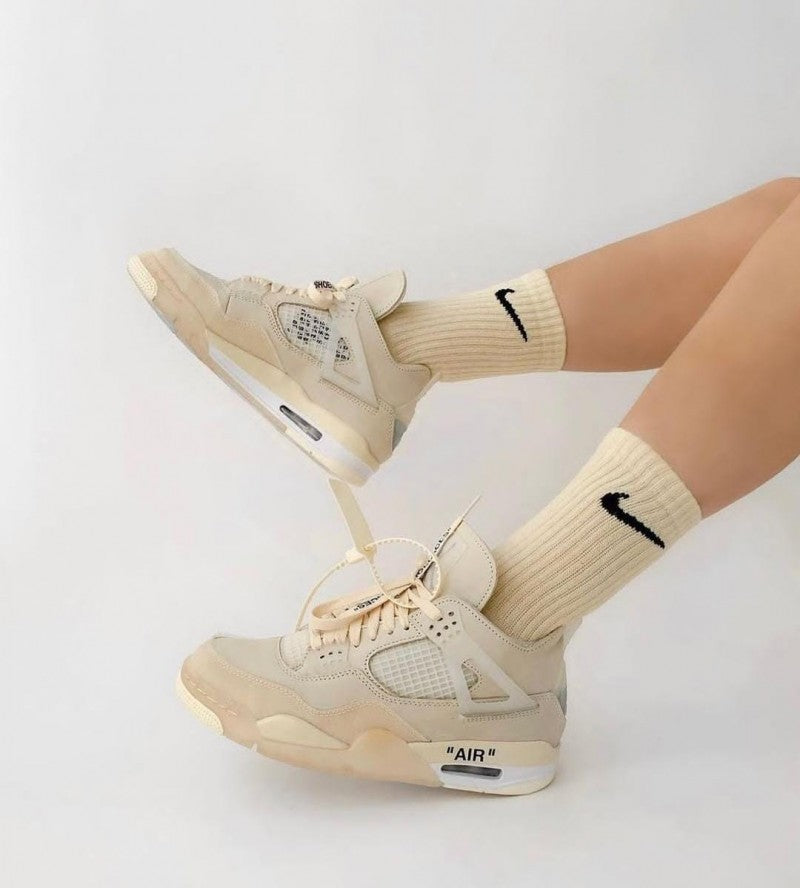 Nike Air Jorden Retro 4 OFF WHITE Main image