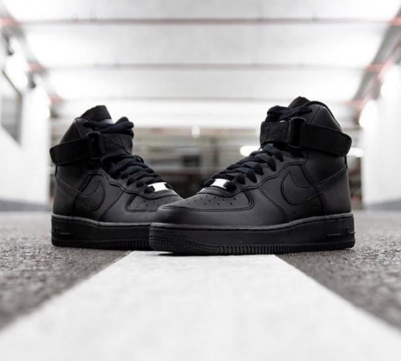 Nike Airforce 1 Mid BLACK