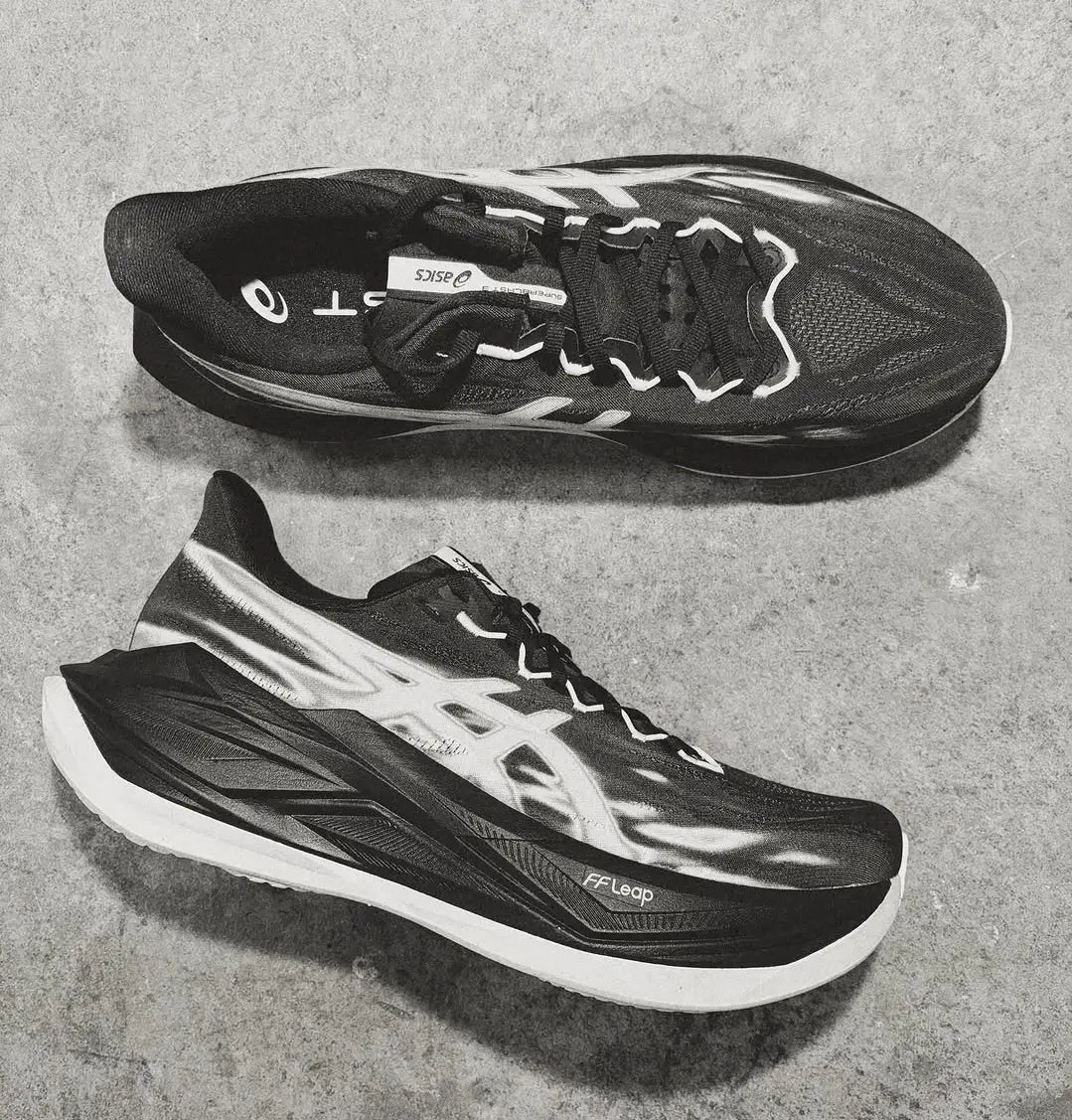 ASICS SUPERBLAST 3 Black Secondary image