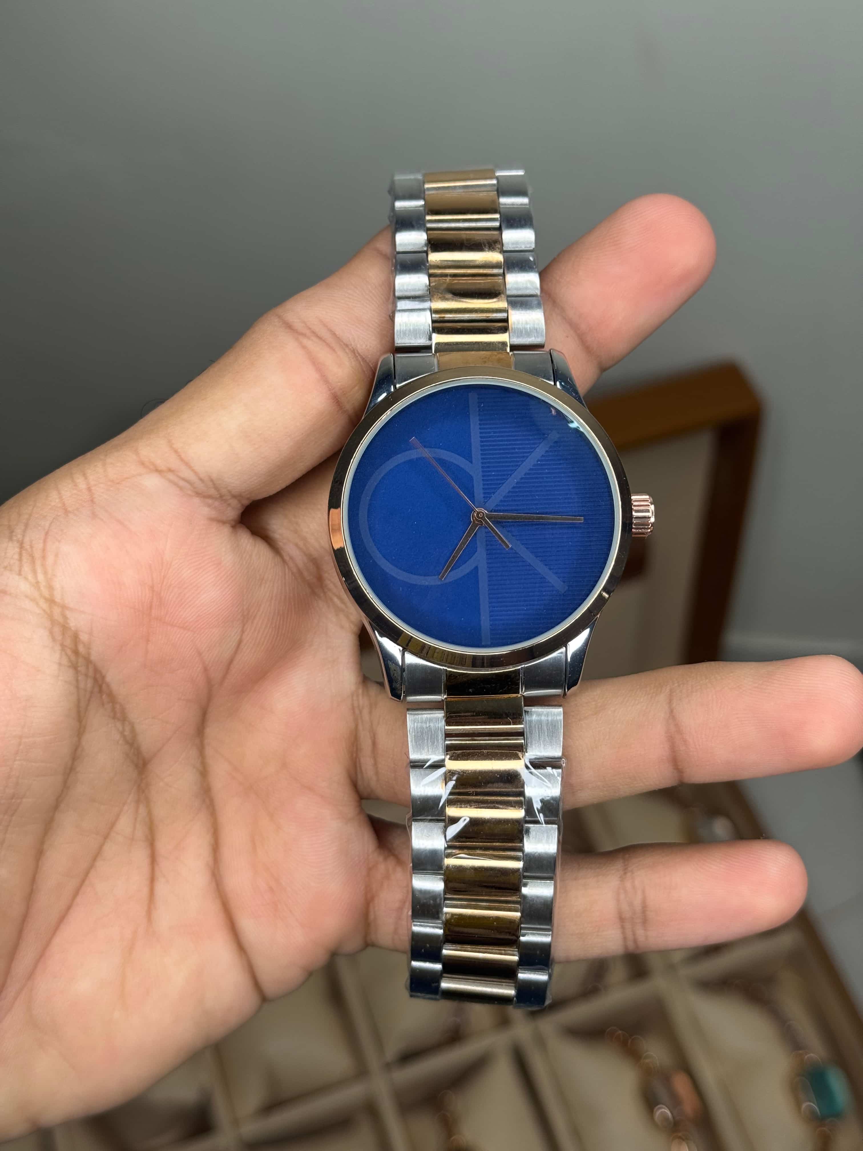 Calvin Klei n Dual Tone With Blue Premium Watch Secondary image