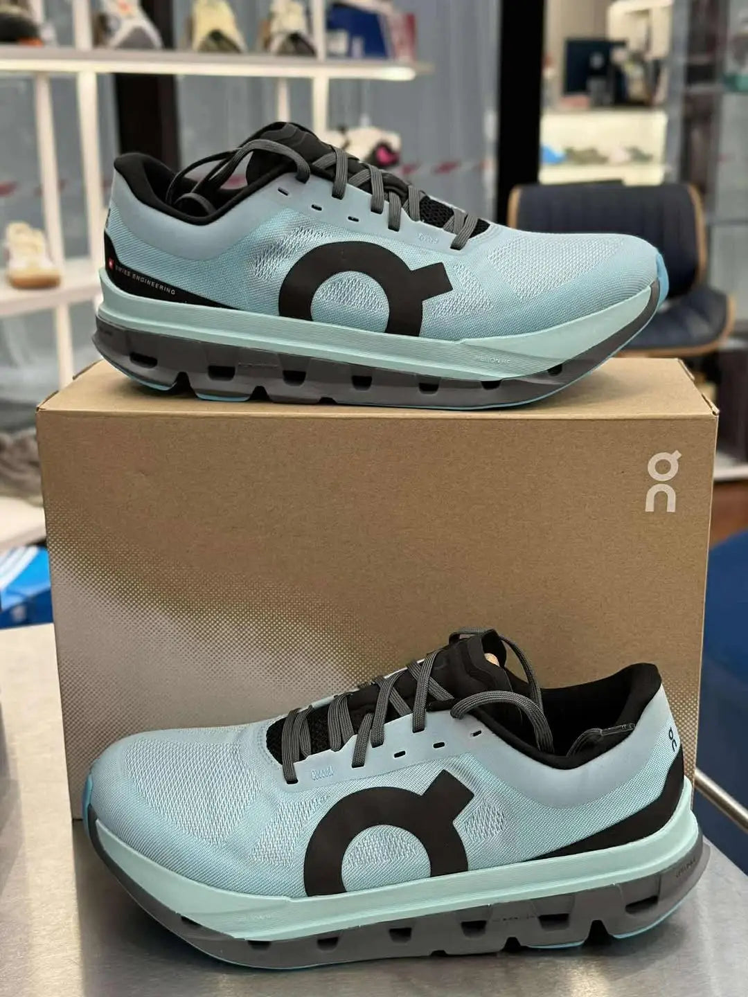 ON RUNNING CLOUD FLOW 5 BLUE BLACK