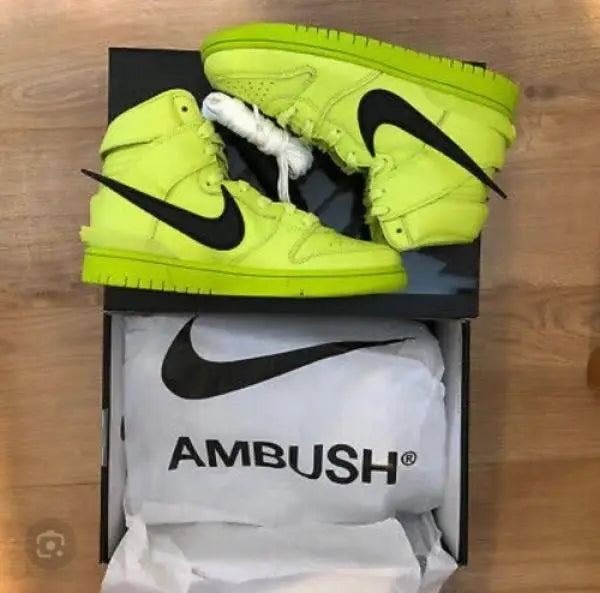 Nik e Ambush Dunk High Volt Green