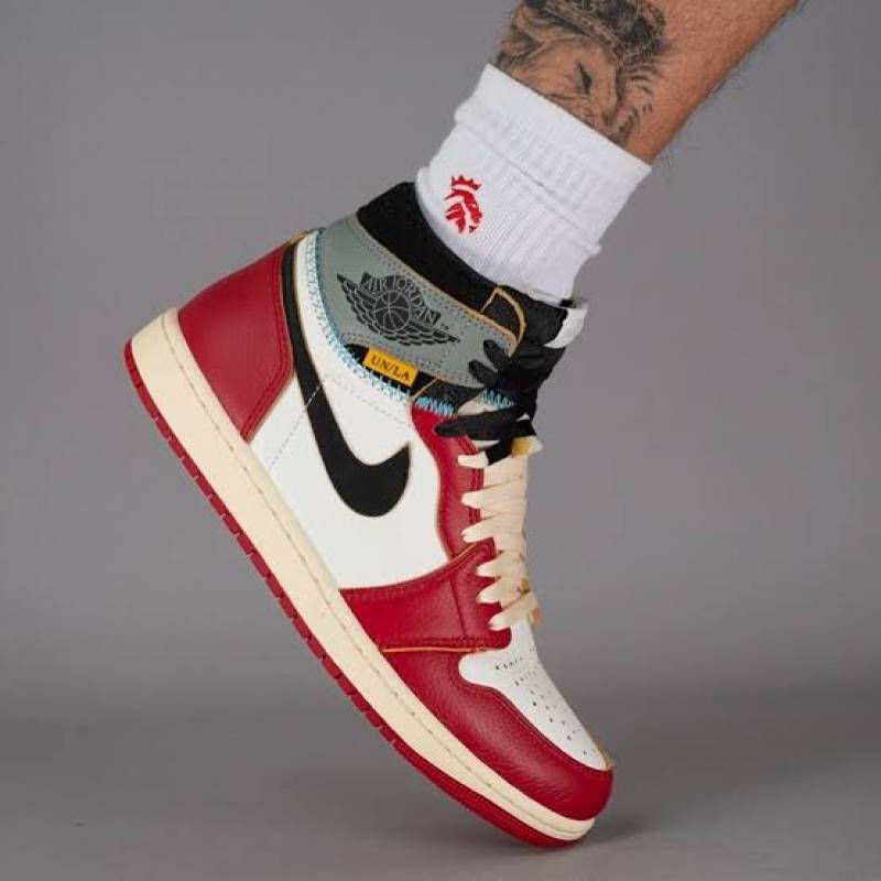 AIR JORDAN RETRO 1 UNION LA RED FIX Main image