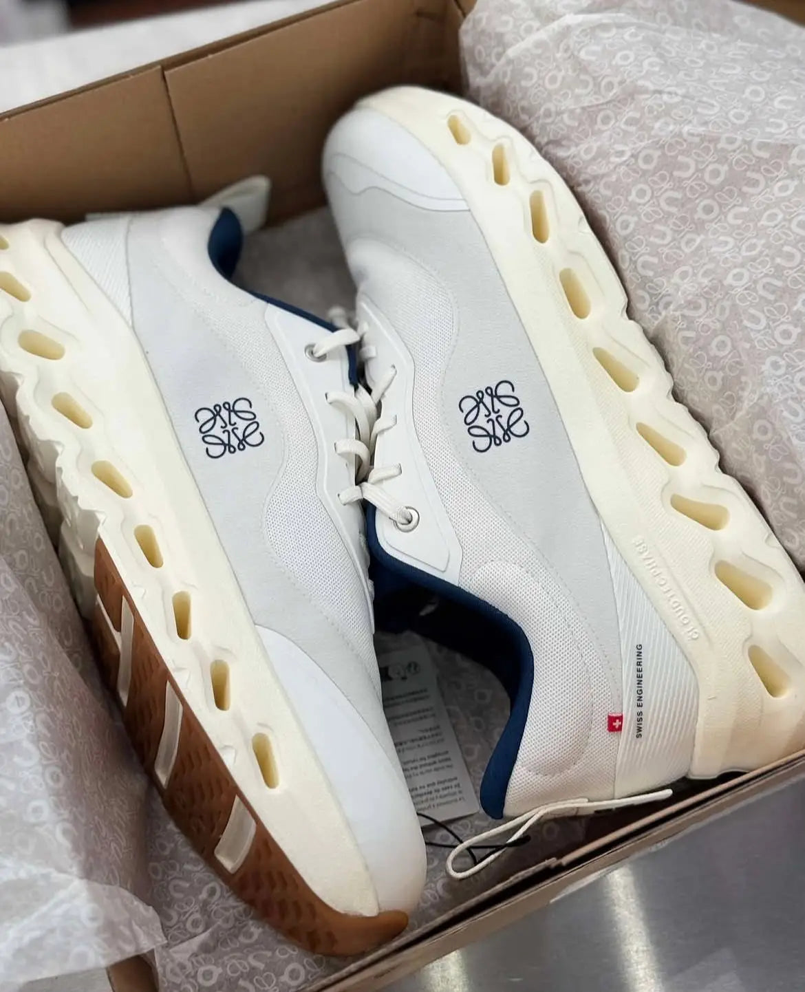 Loewe X On Cloud Tilt 2.0 White Blue Secondary image