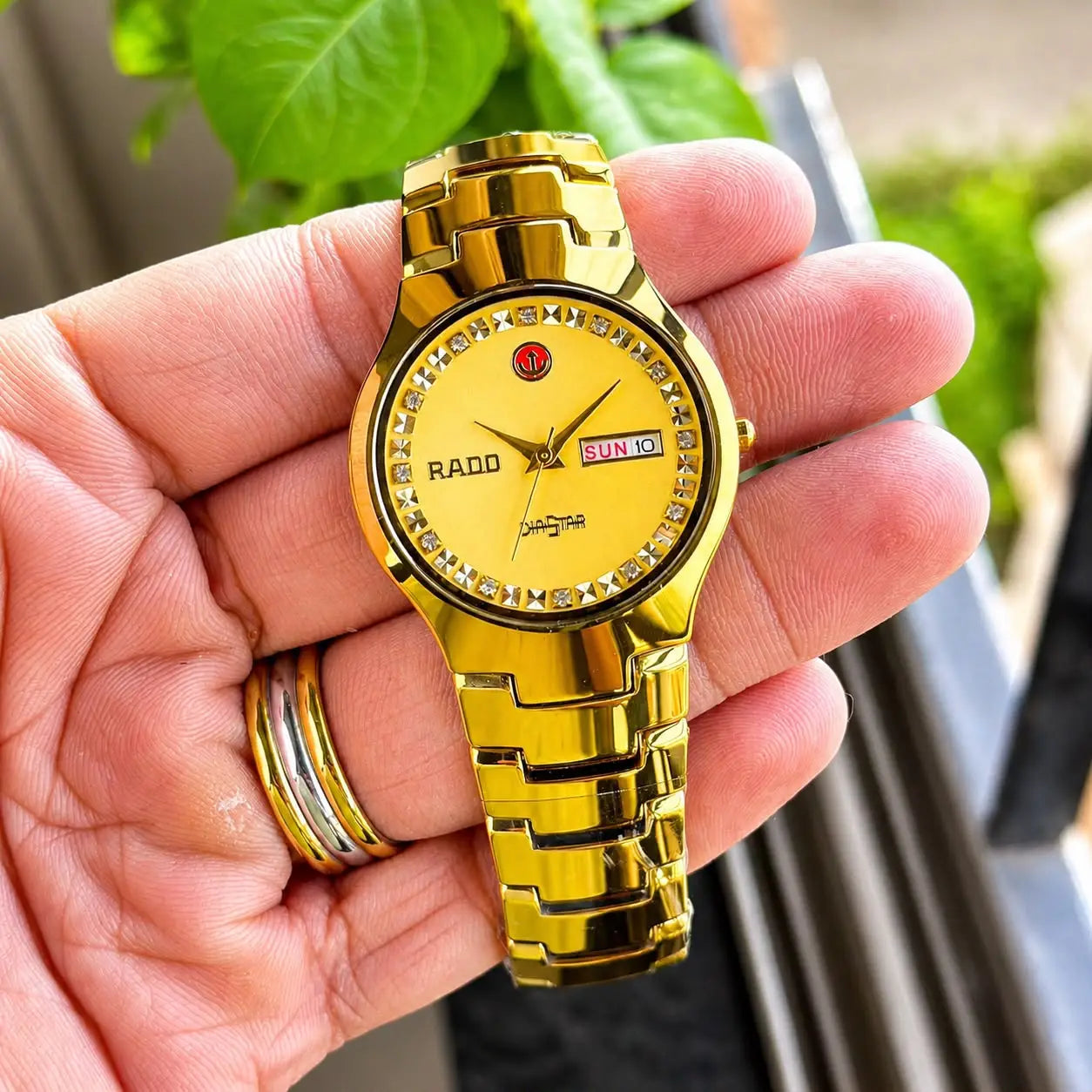 RADO_CERAMIC_FULL_GOLD Main image