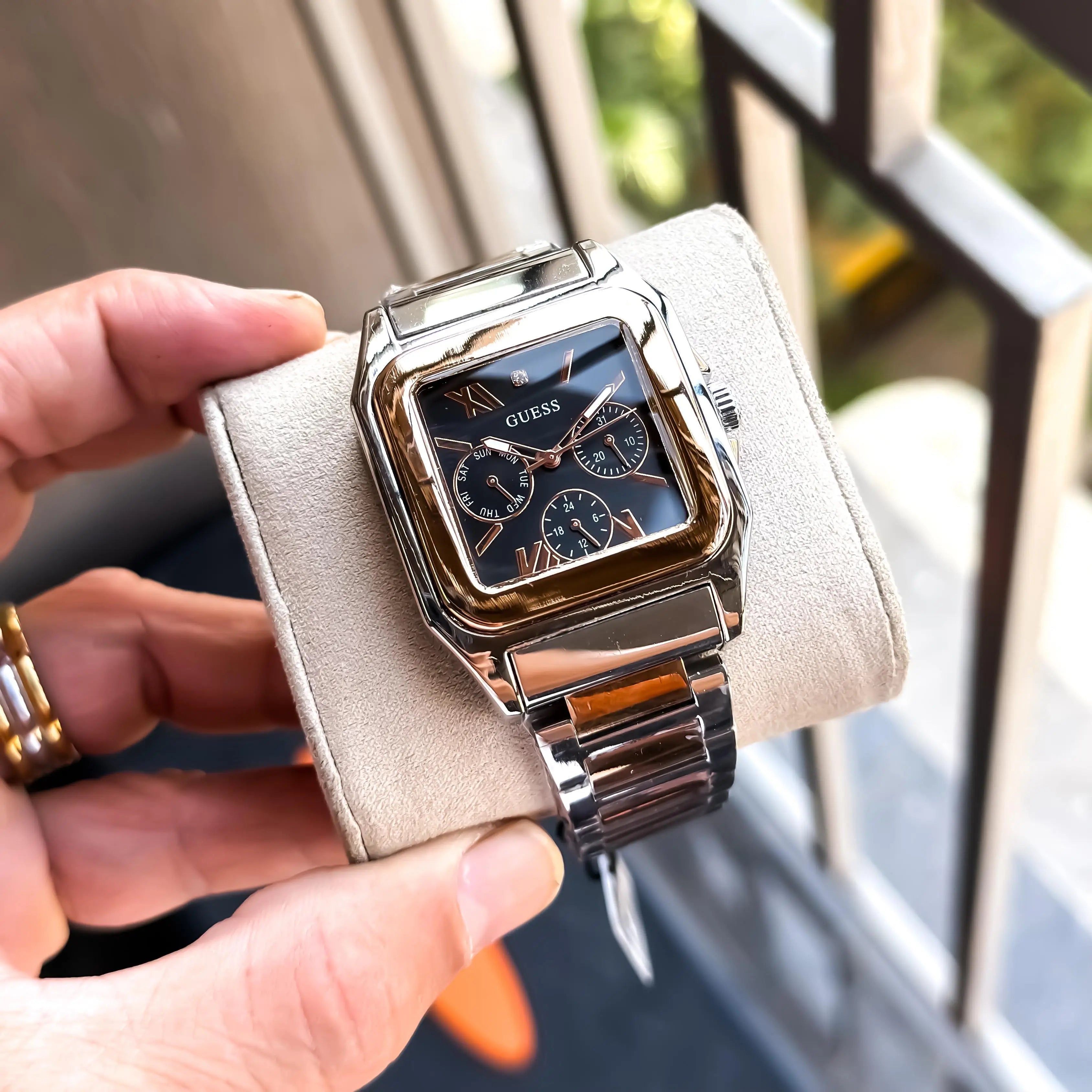 GUESS_ROSE_TT_BLACK