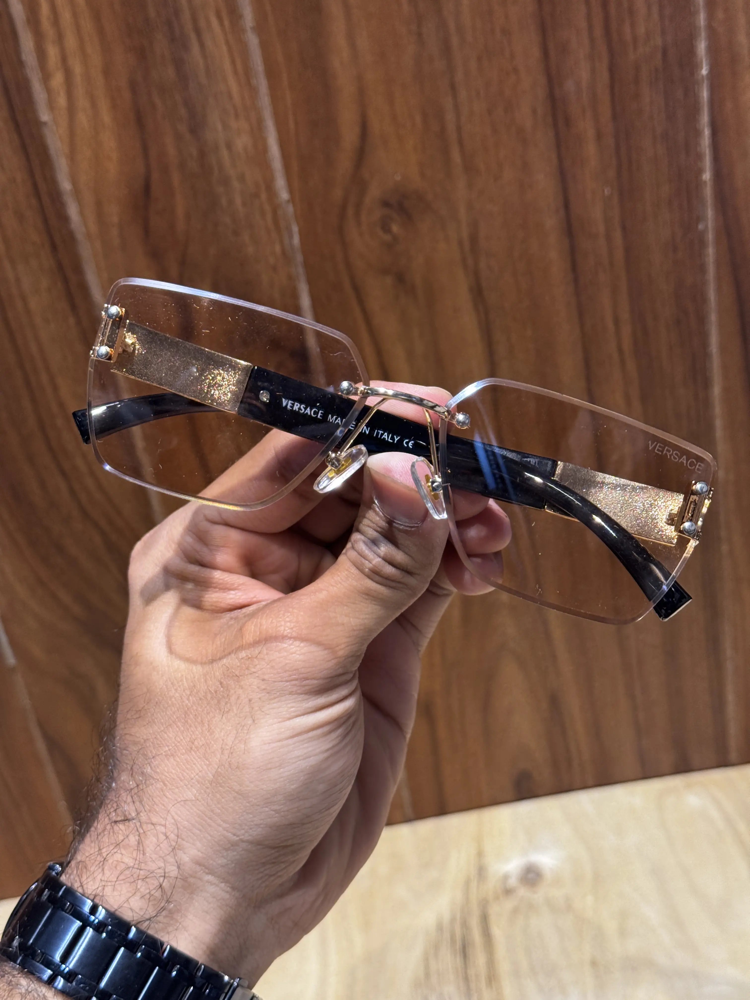 Versac e Cream Premium Shades 3130 Secondary image