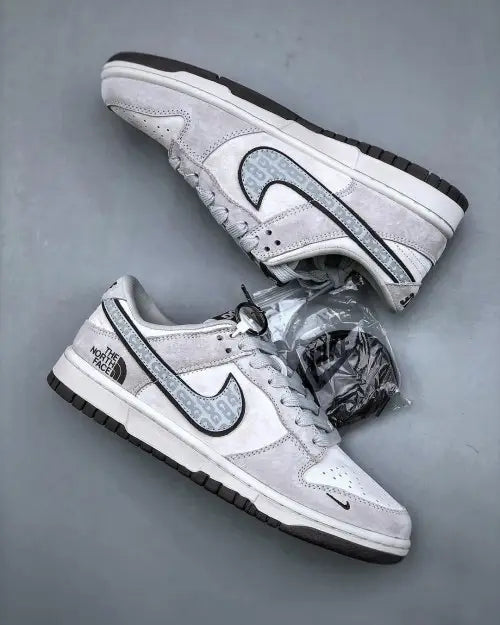 Nik_e sb dunk low x north face 2025 Main image