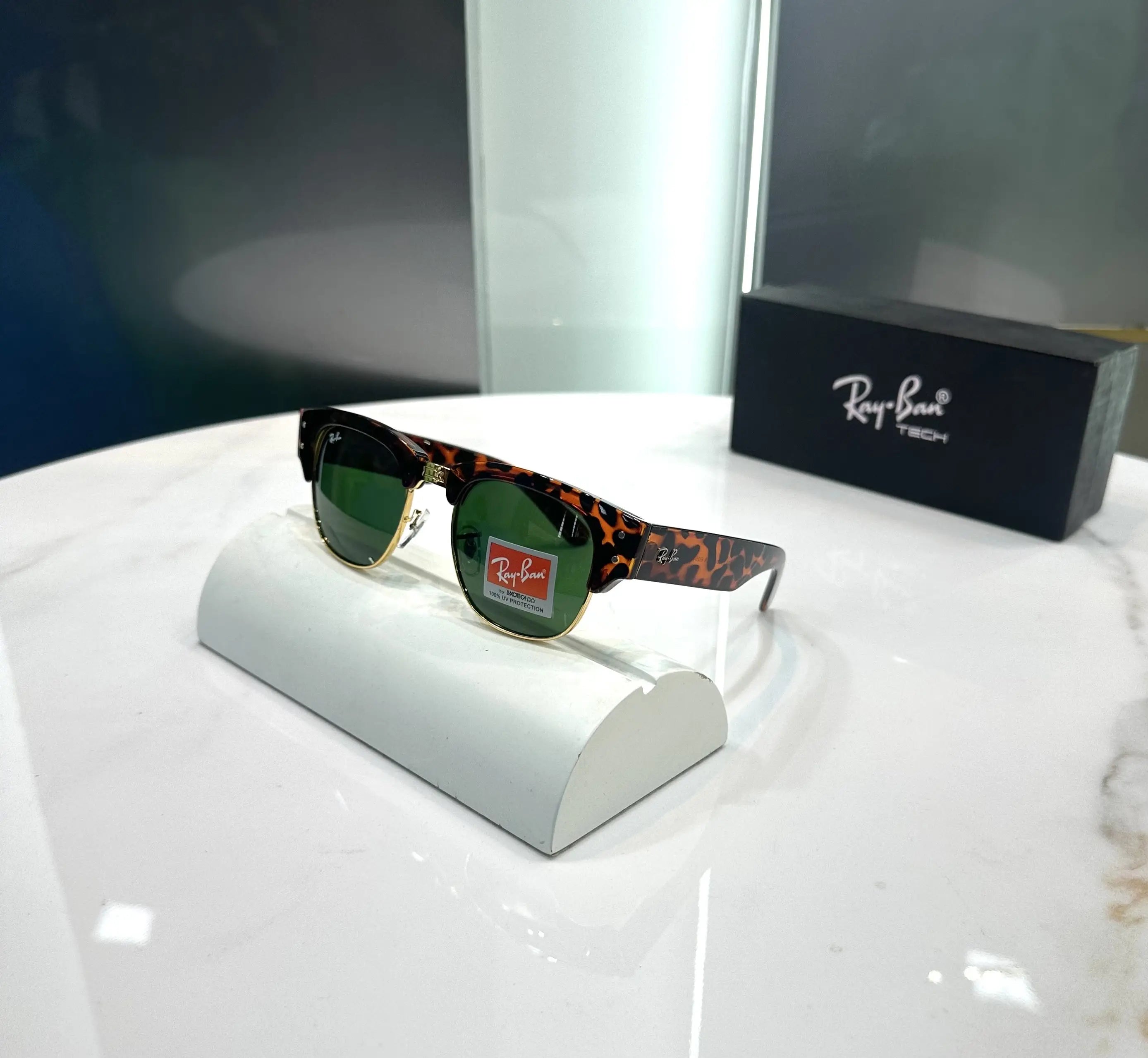 RayBan Tiger Green Clubmaster Premium Shades 0316 Main image