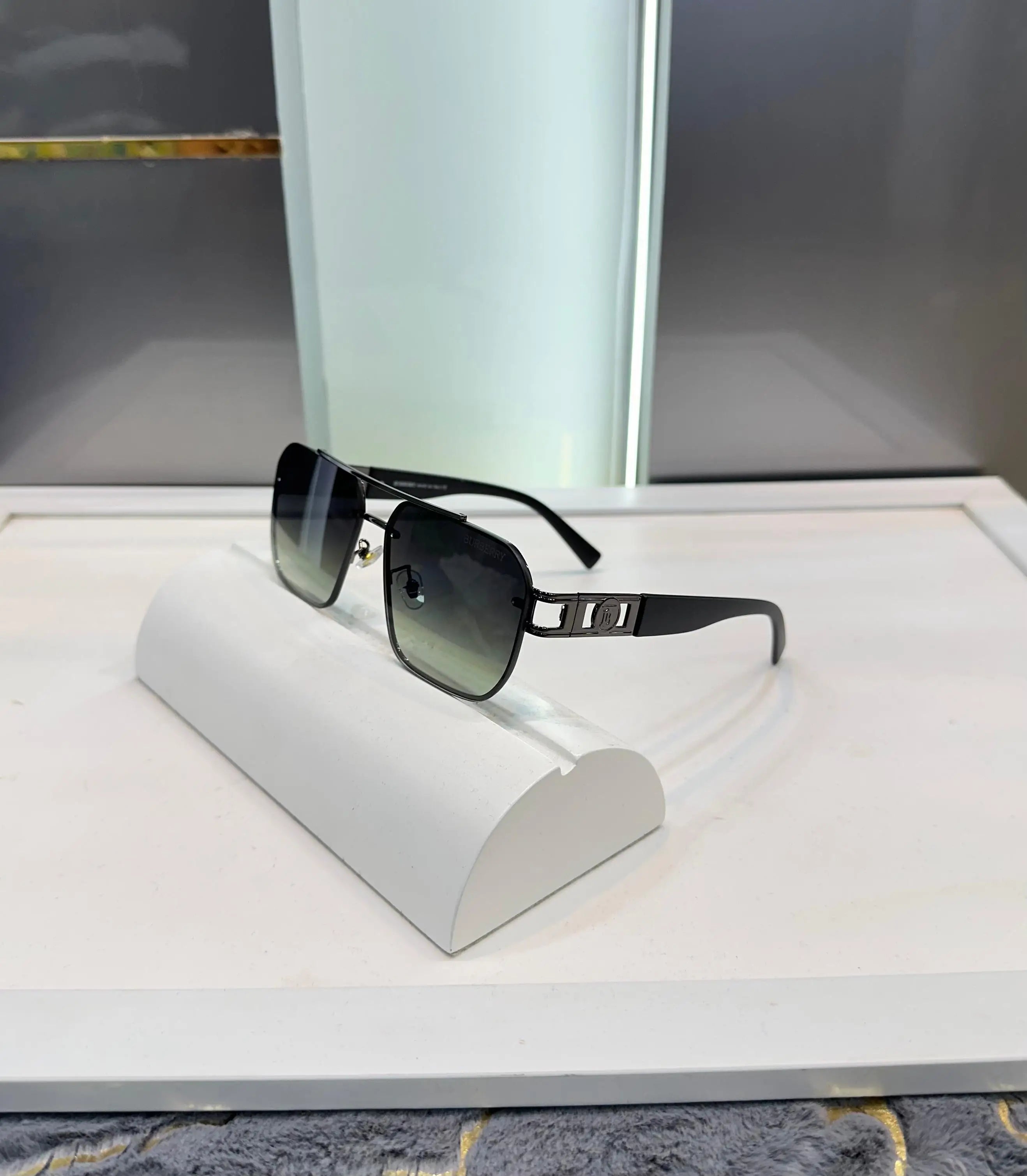 Burberr y Gunmetal Green Premium Shades 3392 Main image