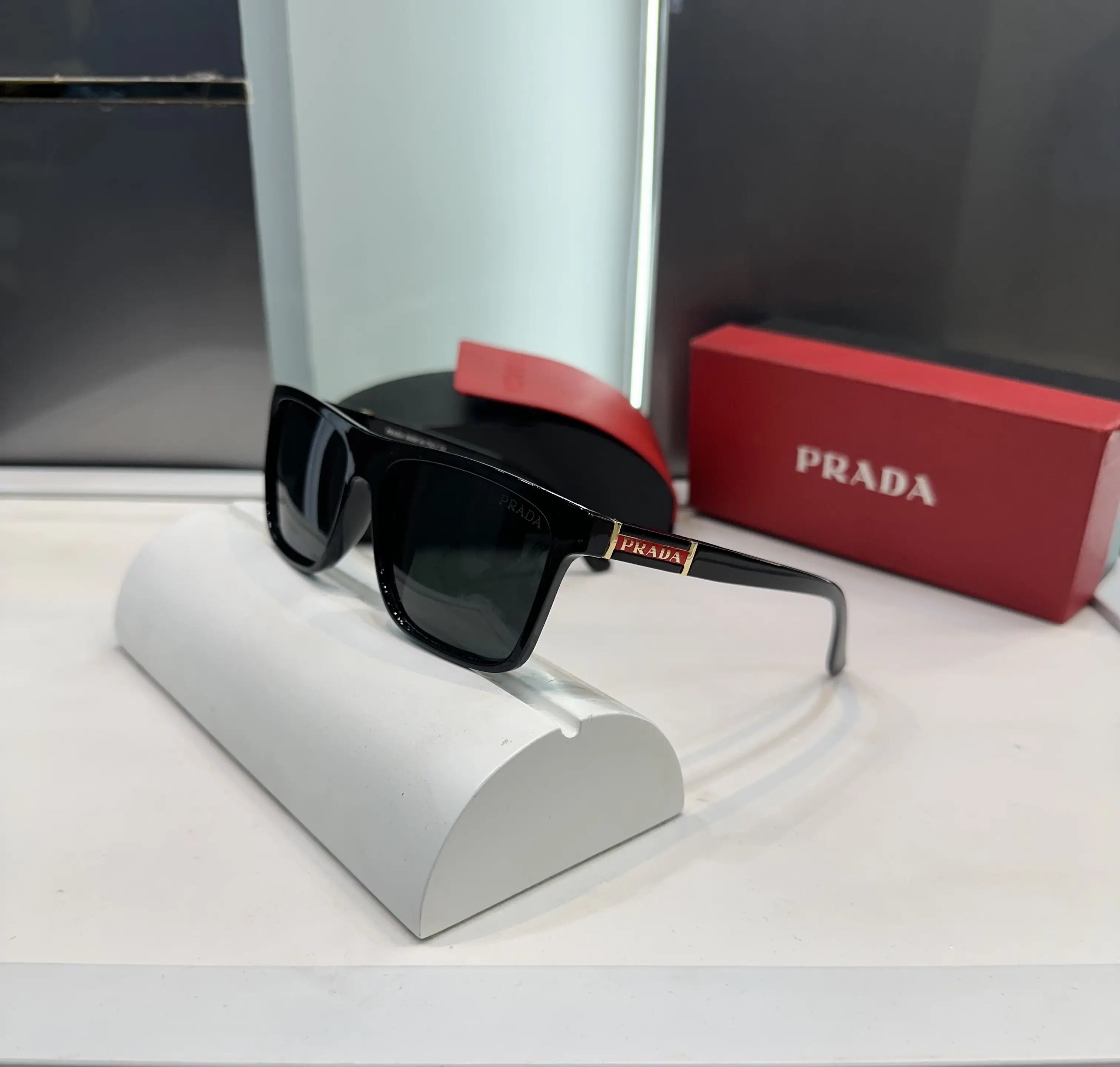 Prad a All Black Premium Shades 2031 Main image