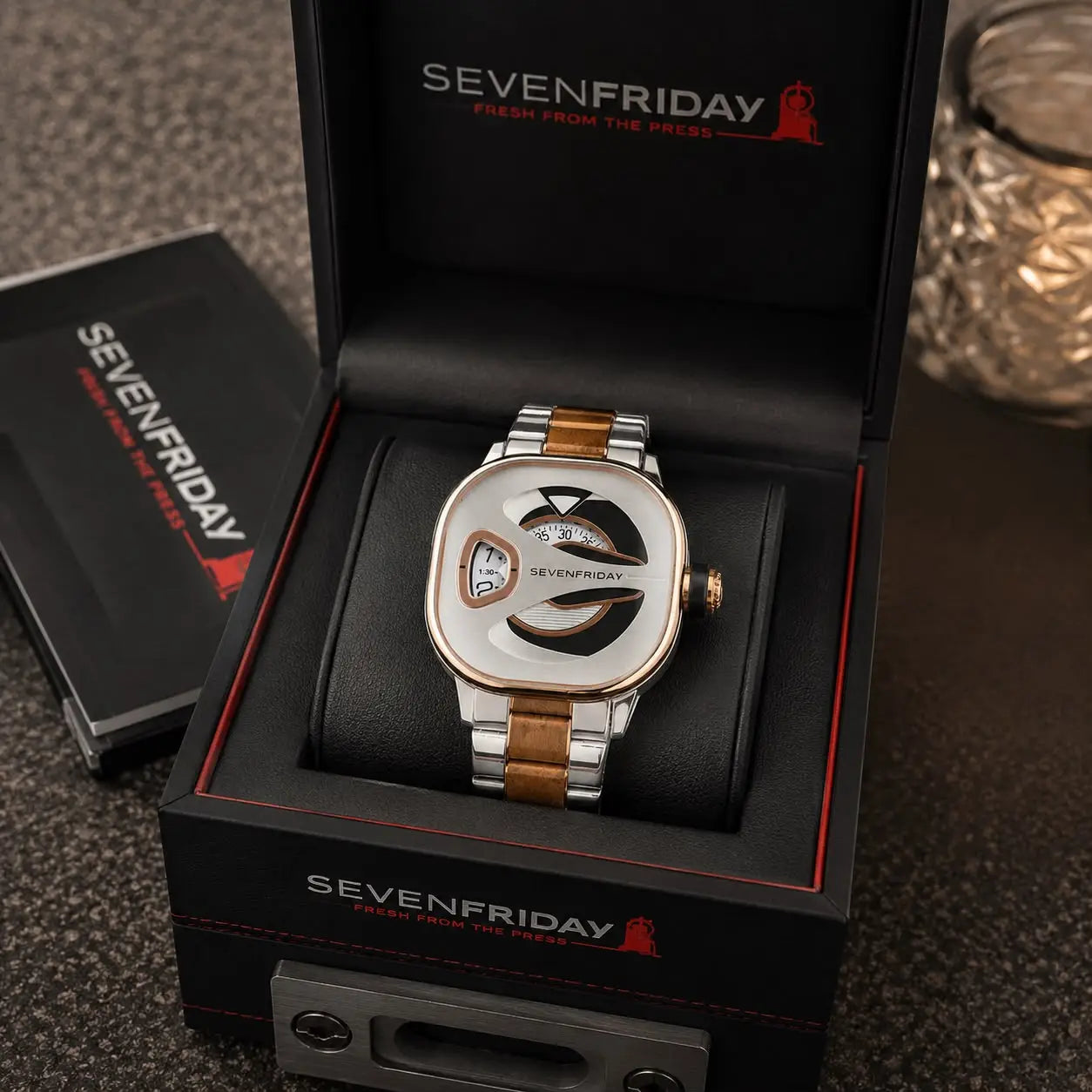 SEVEN_FRIDAY_GOLD_TT_WHITE