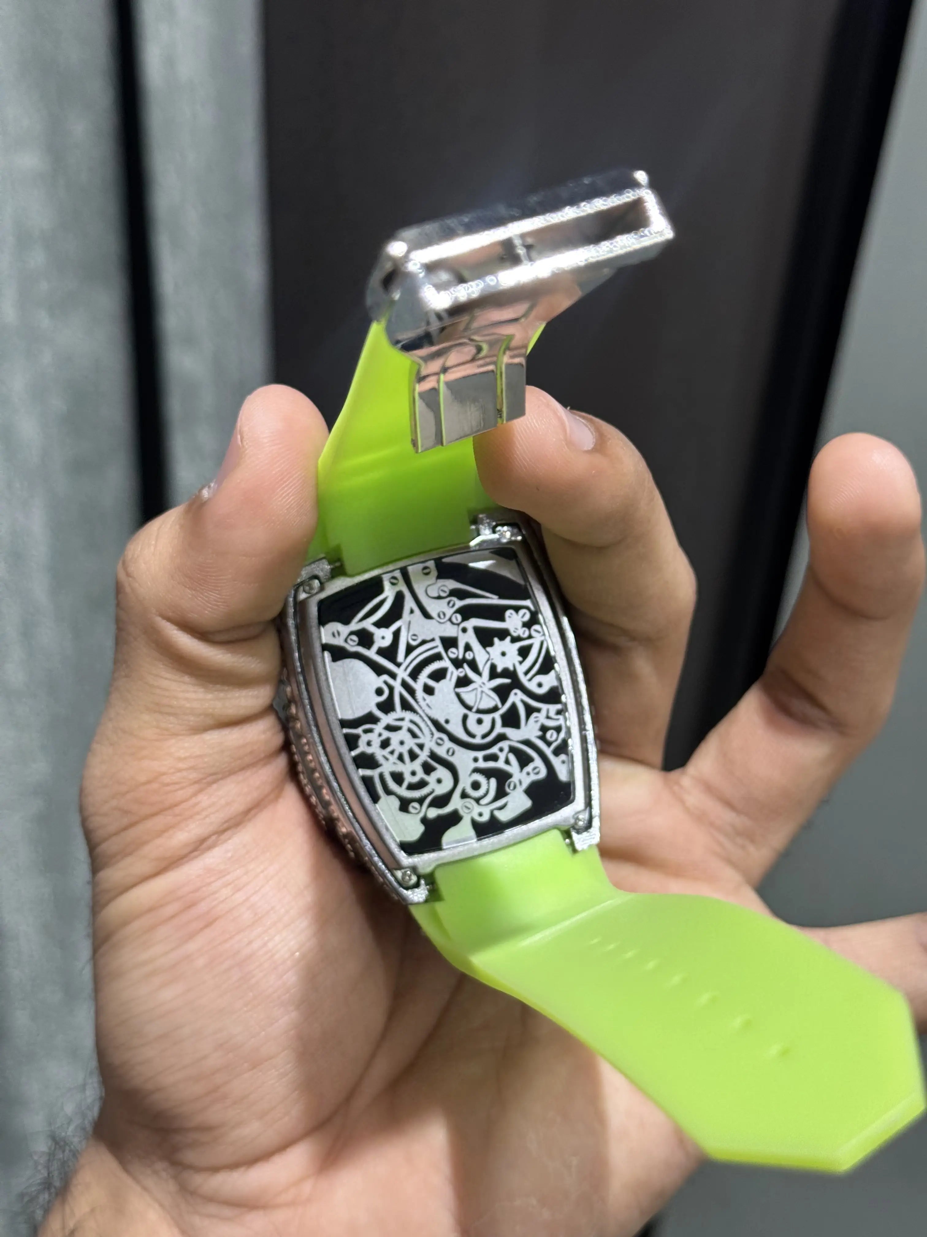Jacob&Co. Bugatt I Silver Green Diamond Premium Watch Secondary image
