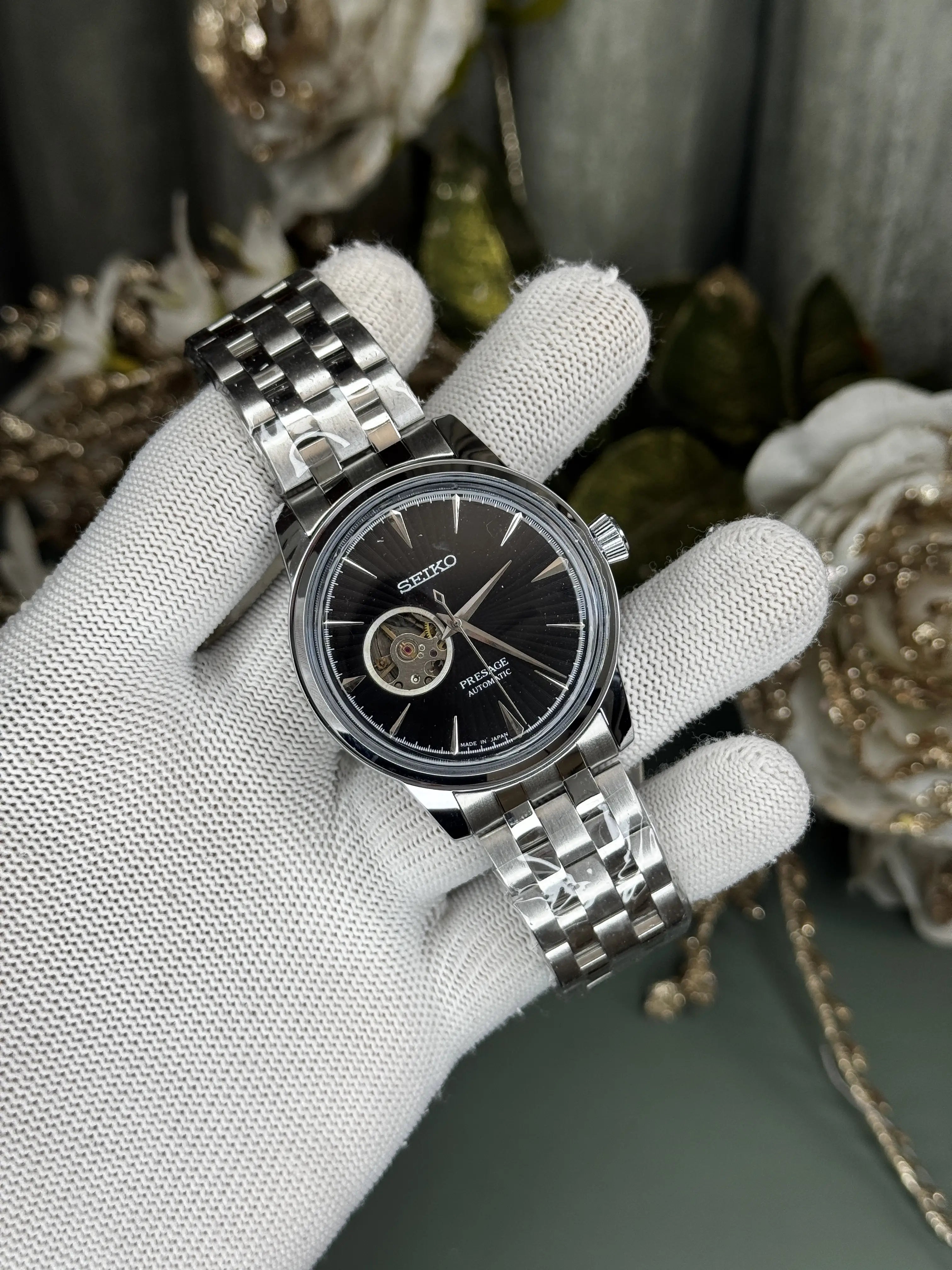 Seik o Presage Silver Black Automatic Premium Watch Secondary image