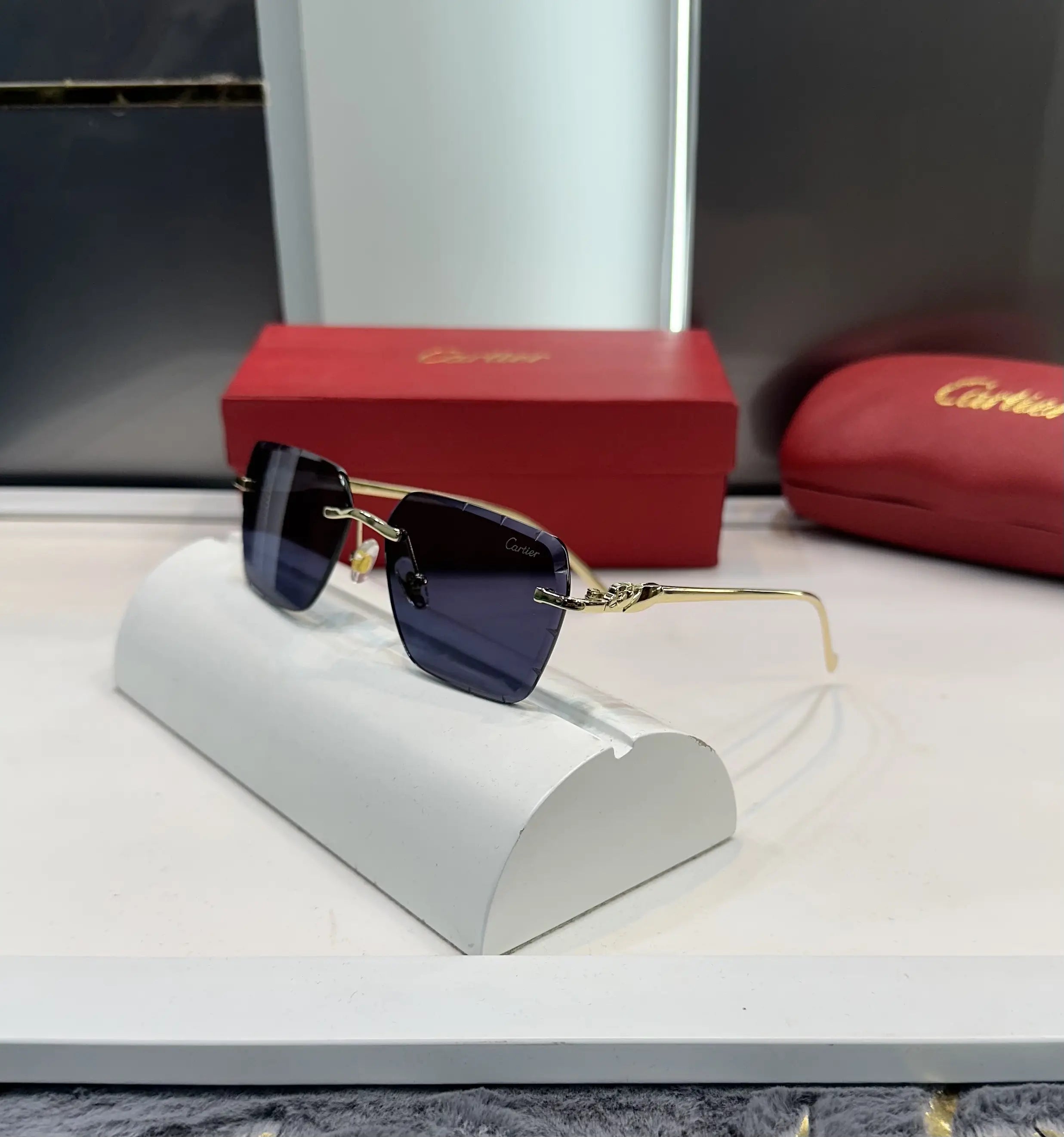 Cartie r Gold Black Premium Shades 3079 Main image
