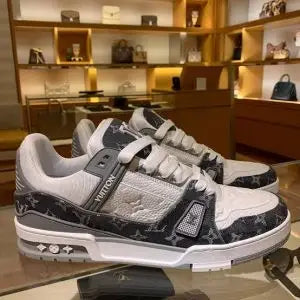 LOUIS trainer sneaker grey with All accesories