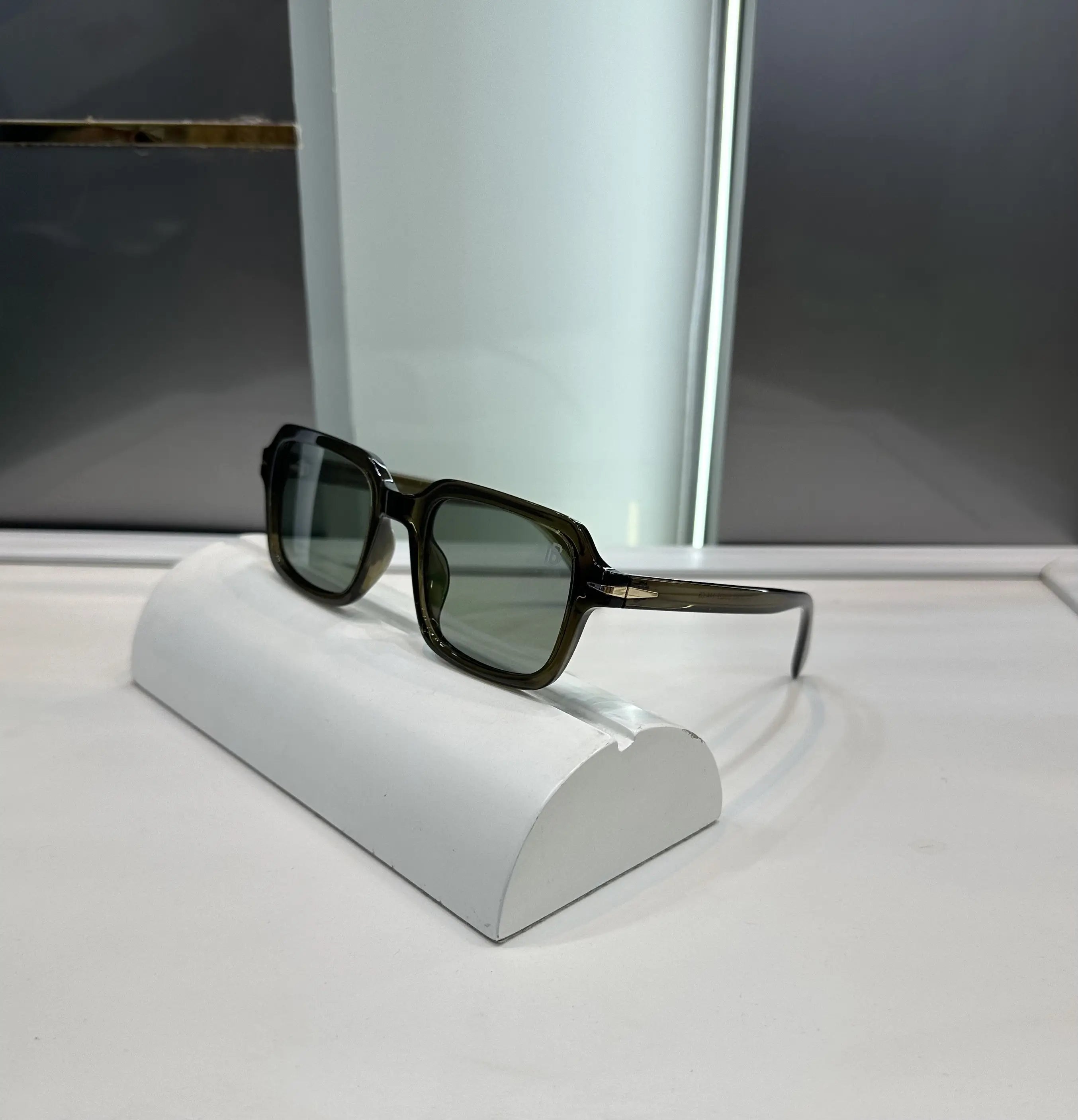 David Beckham All Green Premium Shades 0341 Main image