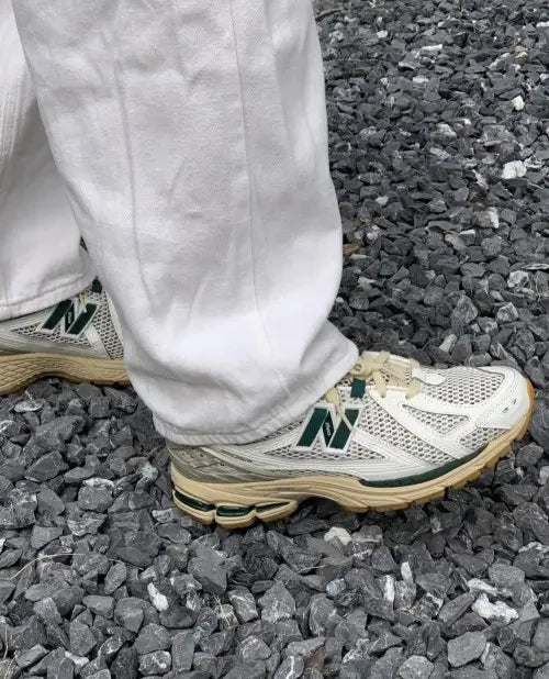 New Balance 1906R White Green Secondary image