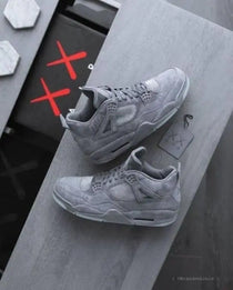 Jordan Retro 4 Kaws Cool Grey Glow In Dark Semi UA