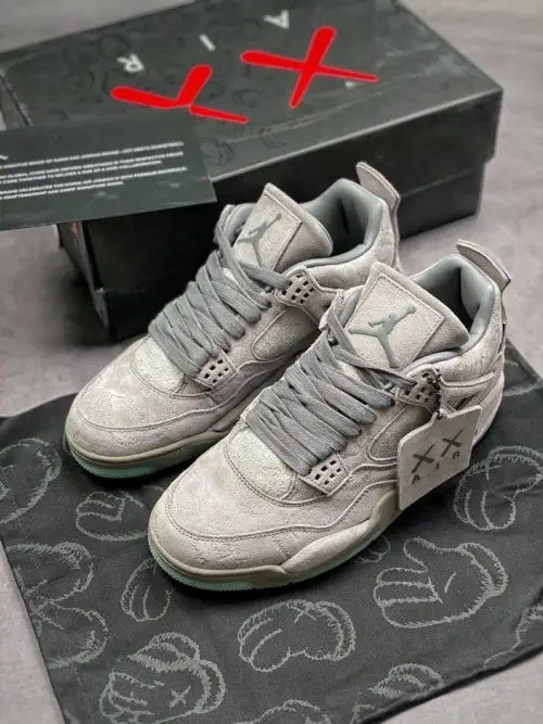 Jordan Retro 4 Kaws Cool Grey Glow In Dark Semi UA Main image