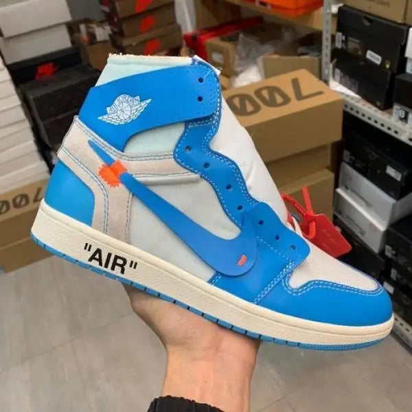 Nik_e Jordan retro 1 X off white UNC Blue Secondary image