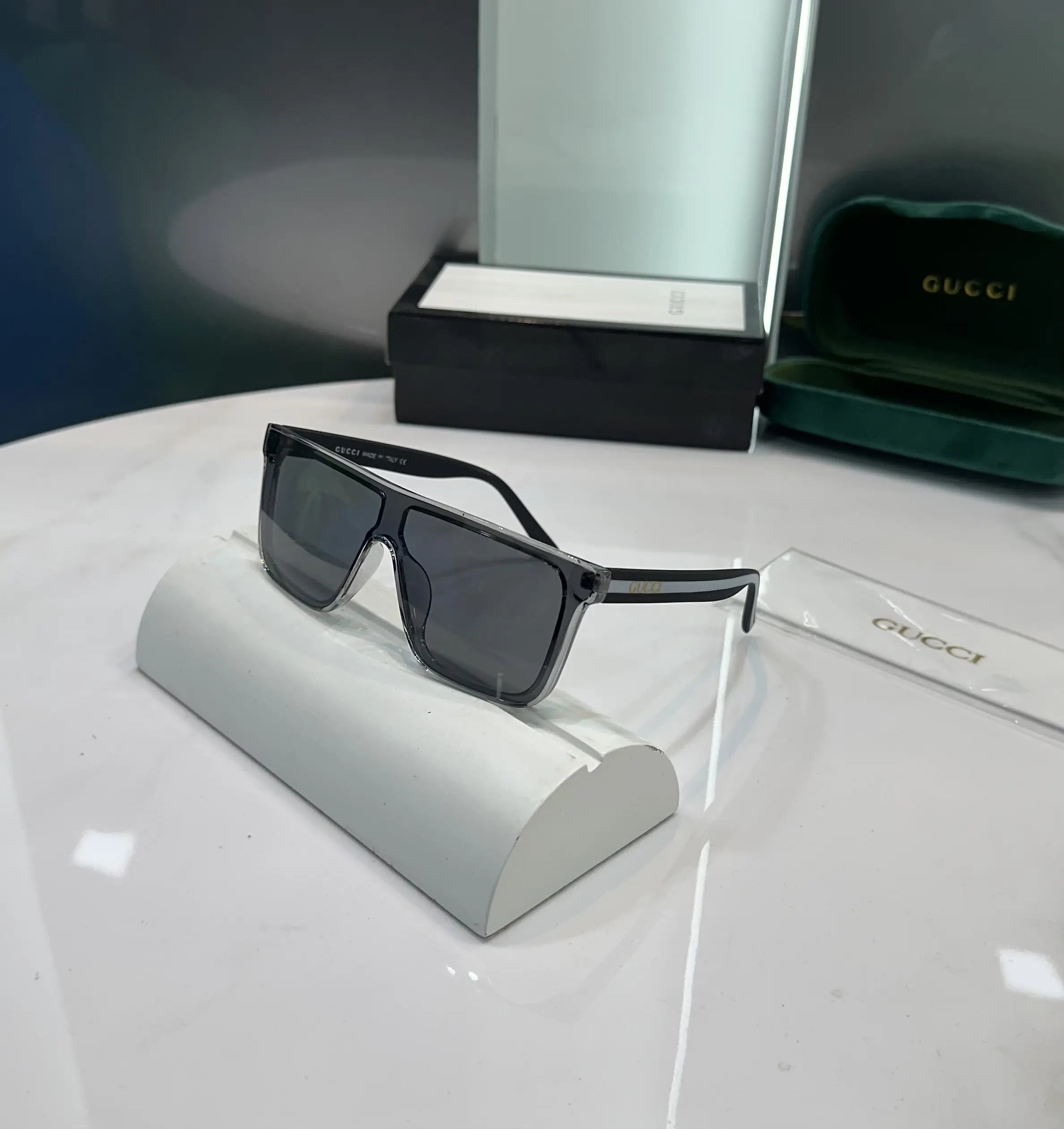 Gucc i Grey Black Classic Premium Shades 2639 Main image