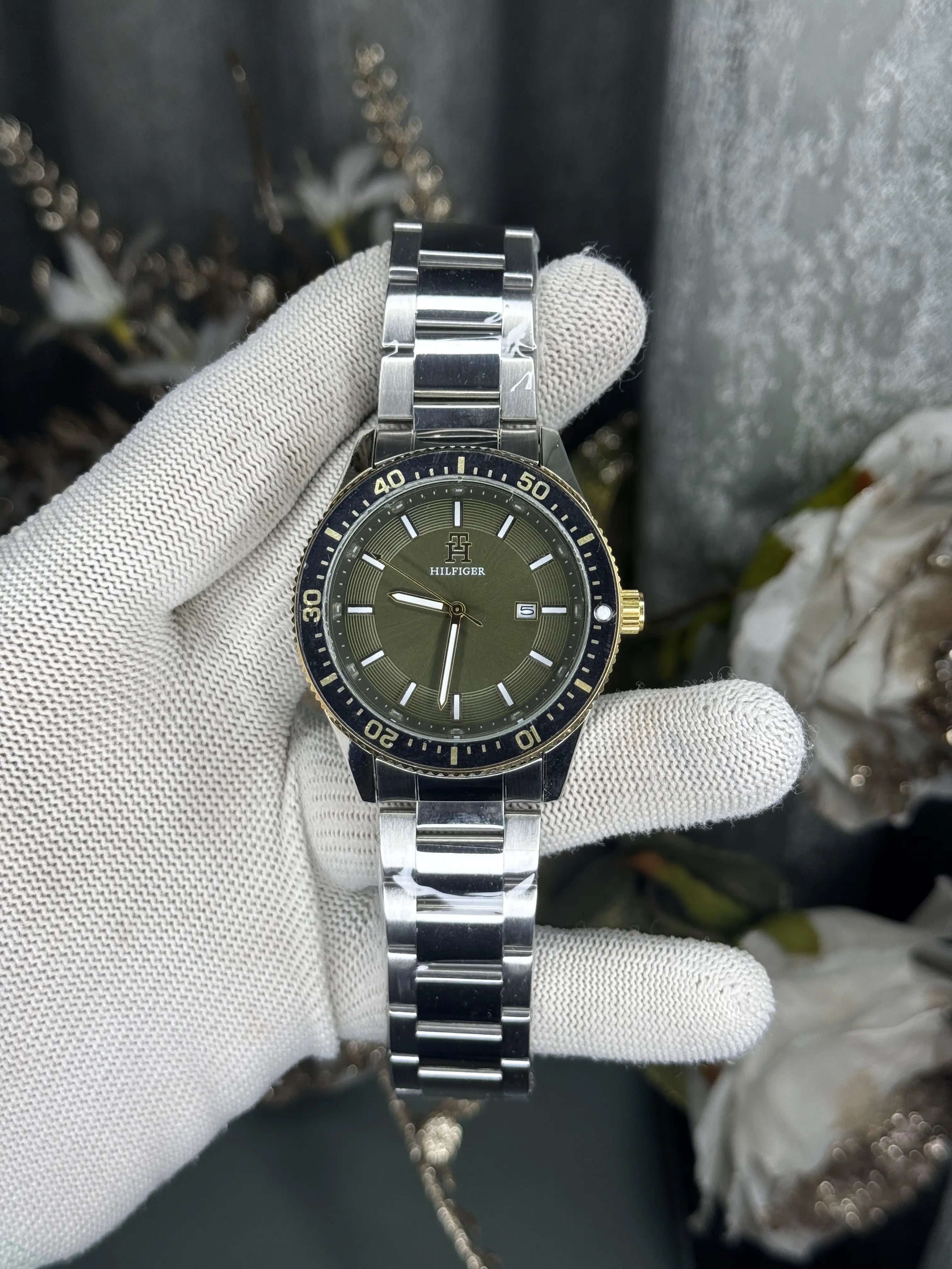 Tommy Hilfige r Silver Green Premium Watch Secondary image