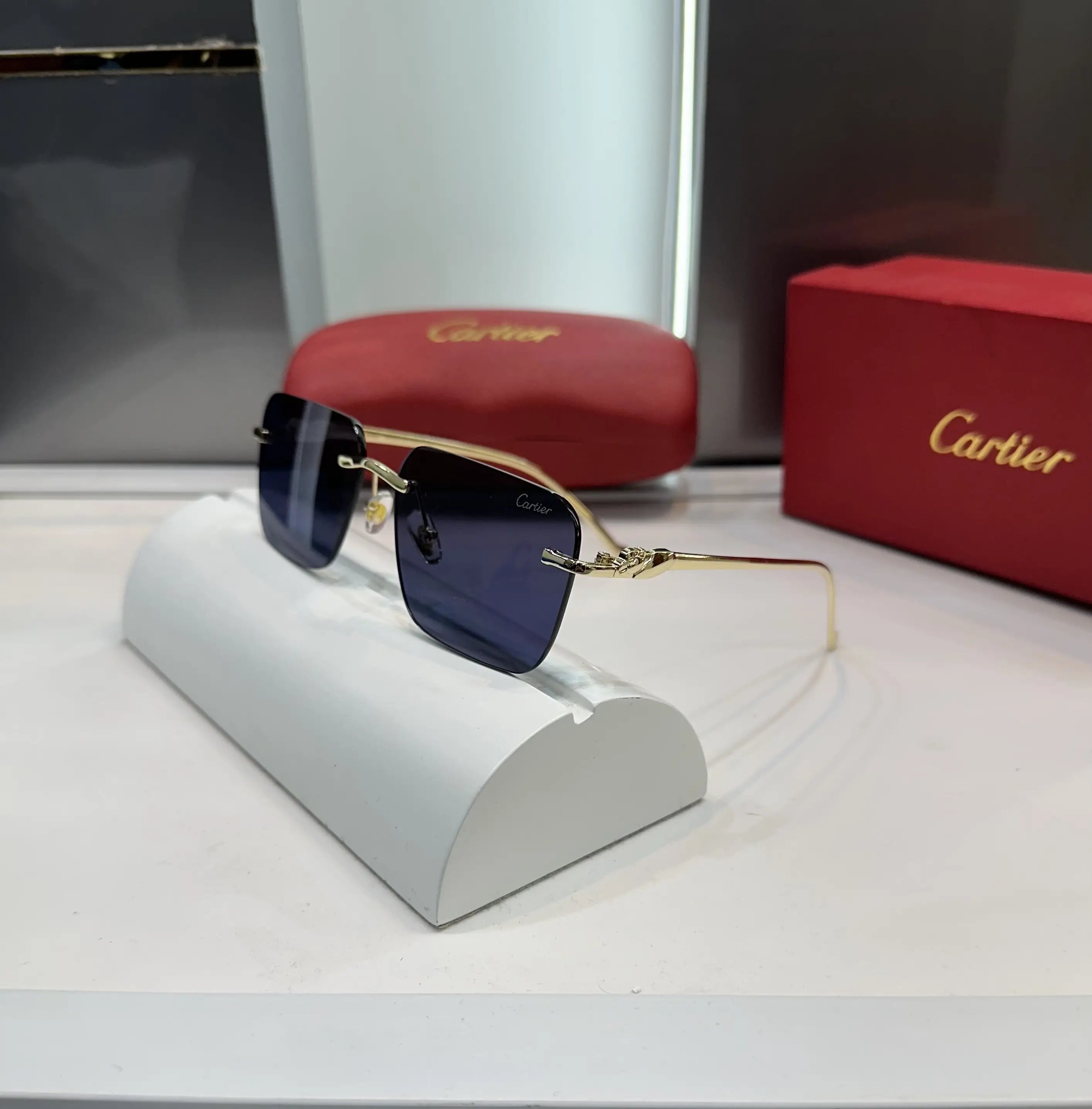 Cartie r Jaguar Gold Black Premium Shades 3080 Main image