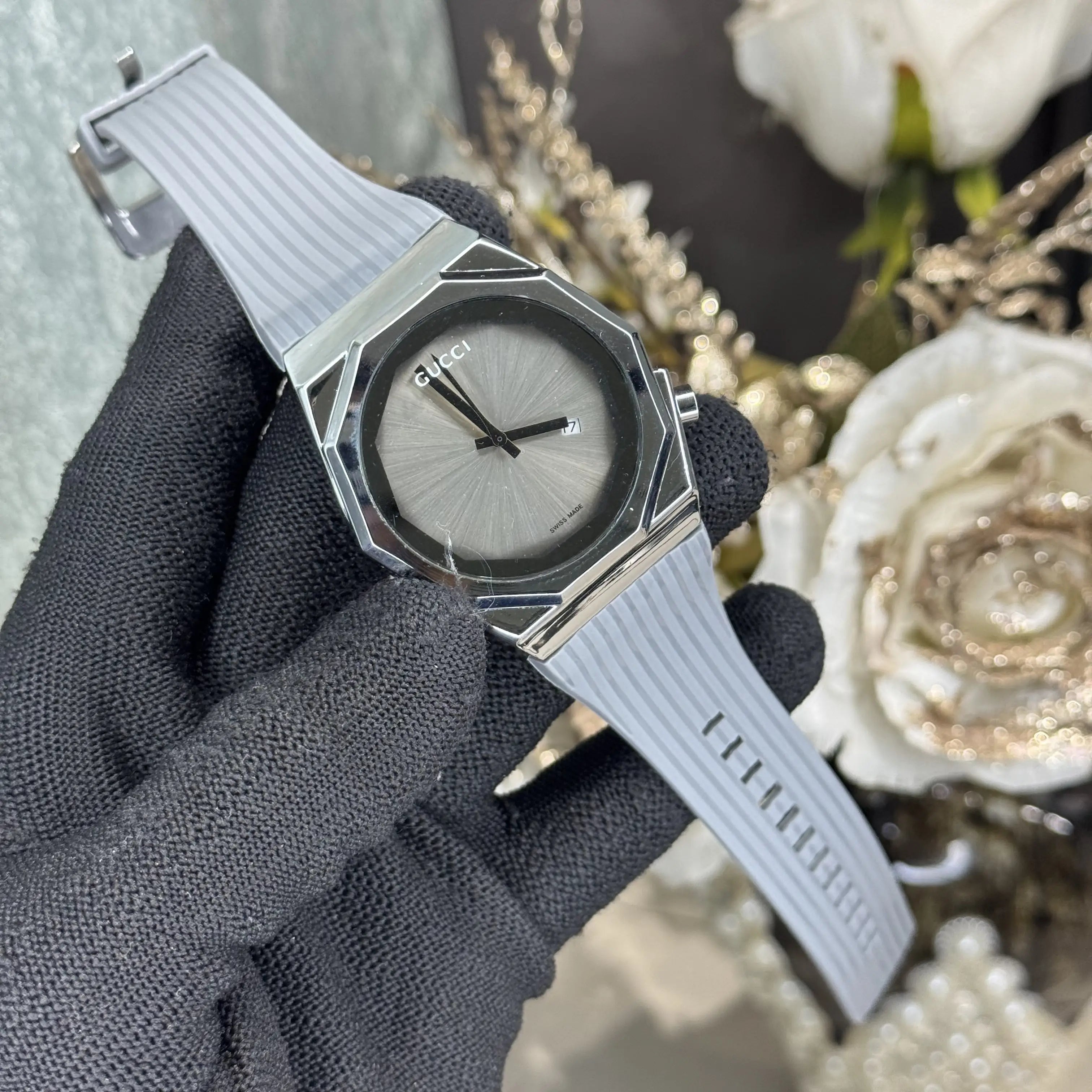 Gucc i All Grey Quartz Premium Watch Secondary image