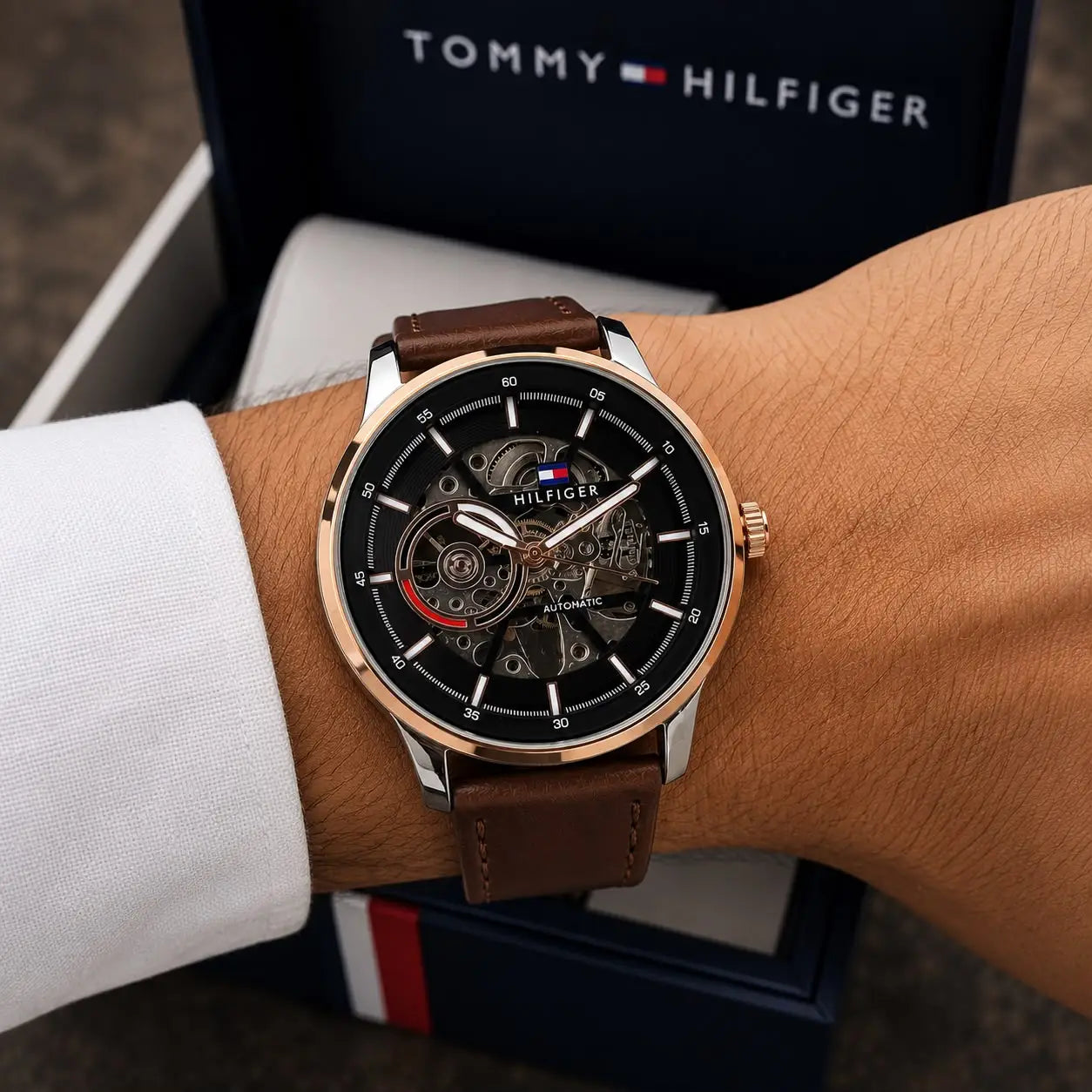 TOMMY_AUTO_LEATHER Secondary image
