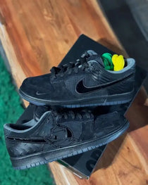 Nik_e Sb Dunk Low Duck Of The Feather Black University