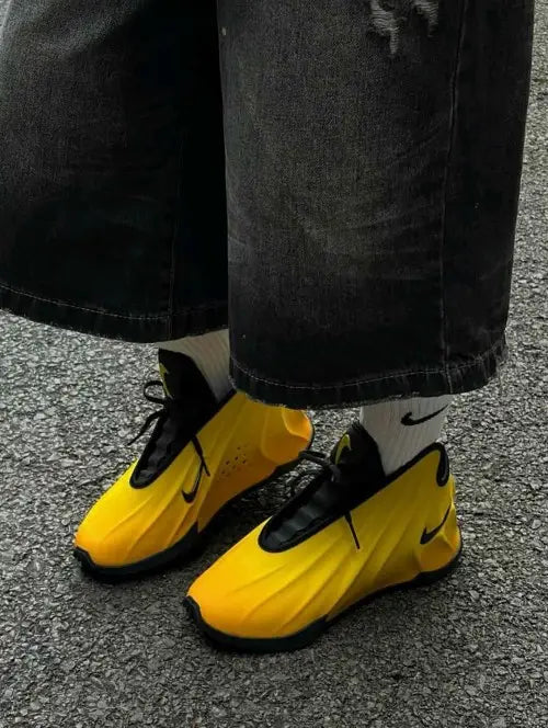 NIK_E GT FUTURE LIGHTNING YELLOW