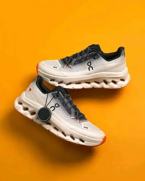 On Cloud Running tilt Iron Dew Main image