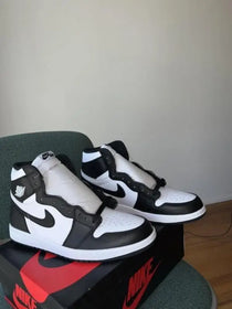 Nik_e jordan retro 1 high panda black white surplus semi ua