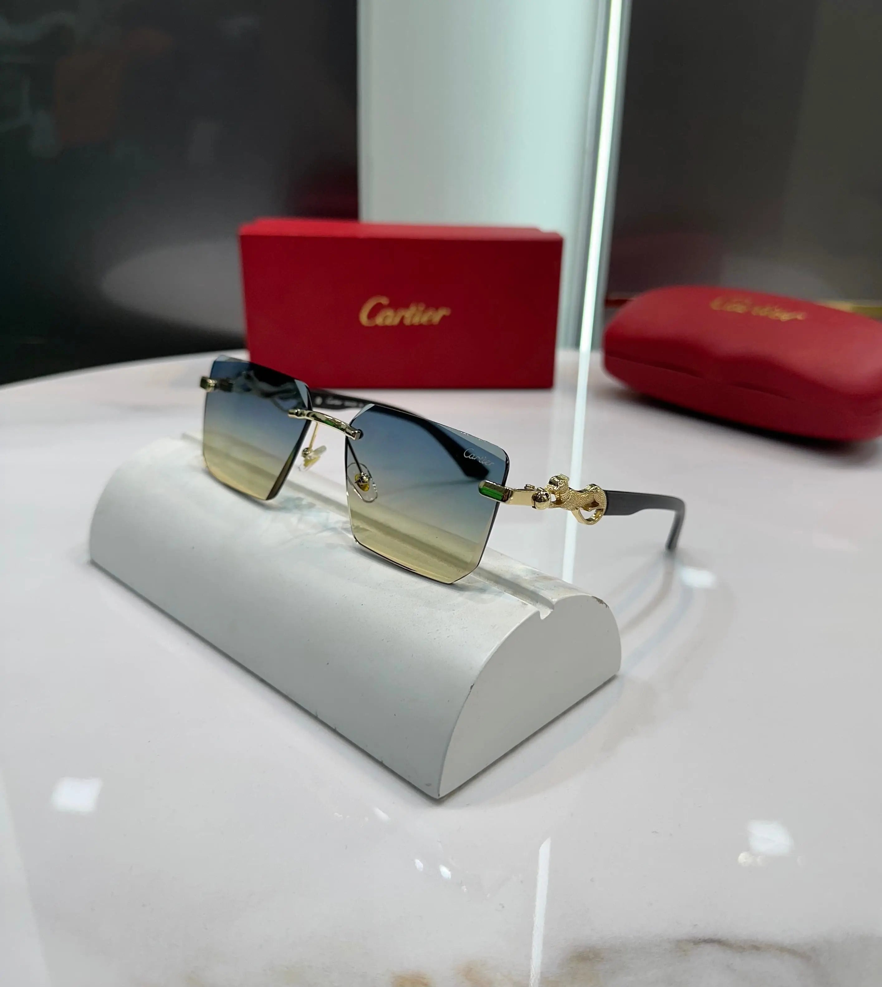 Cartie r Gold Multi Premium Shades 001