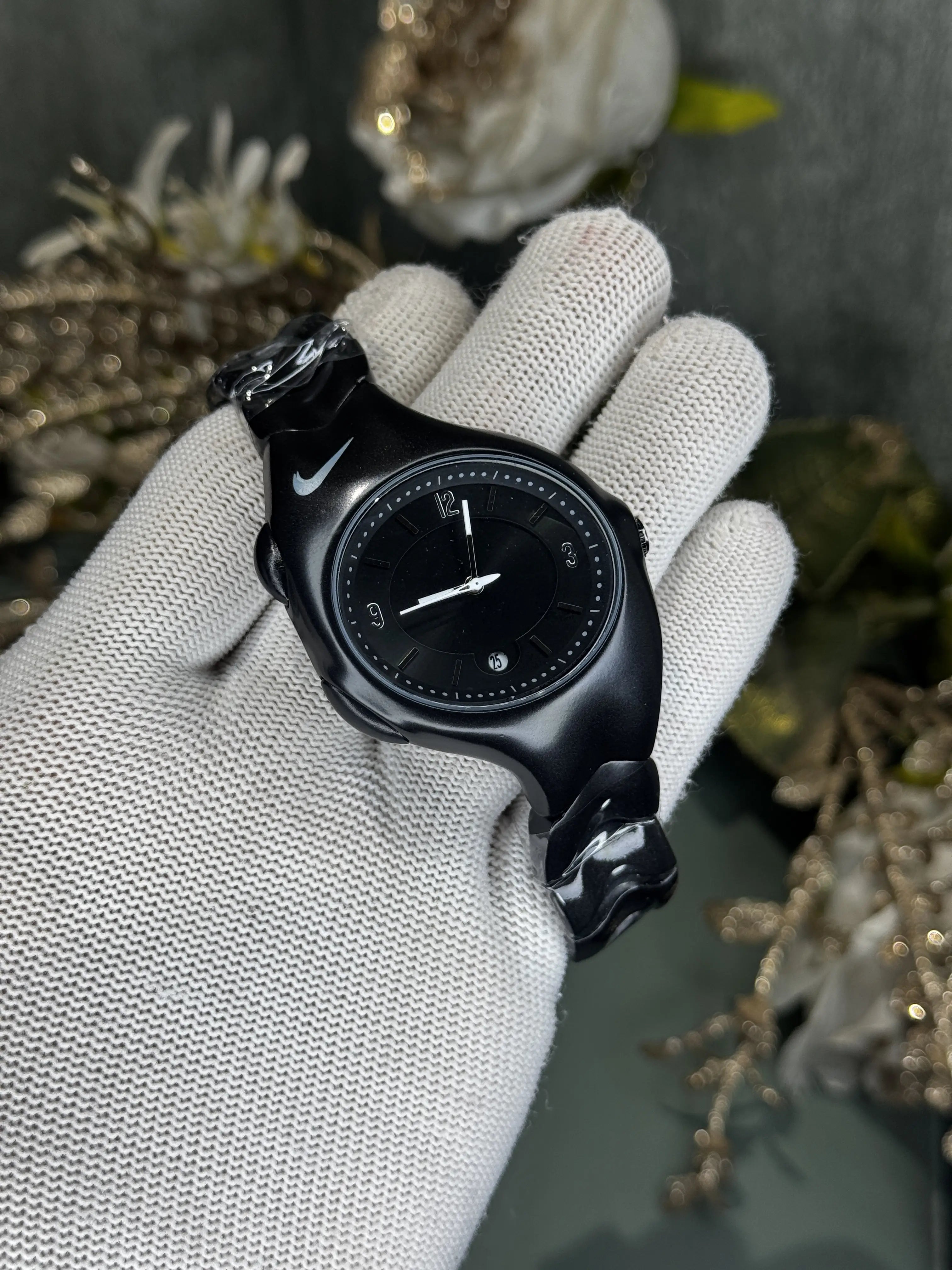 Nike All Black Metal Premium Quartz Watch Secondary image