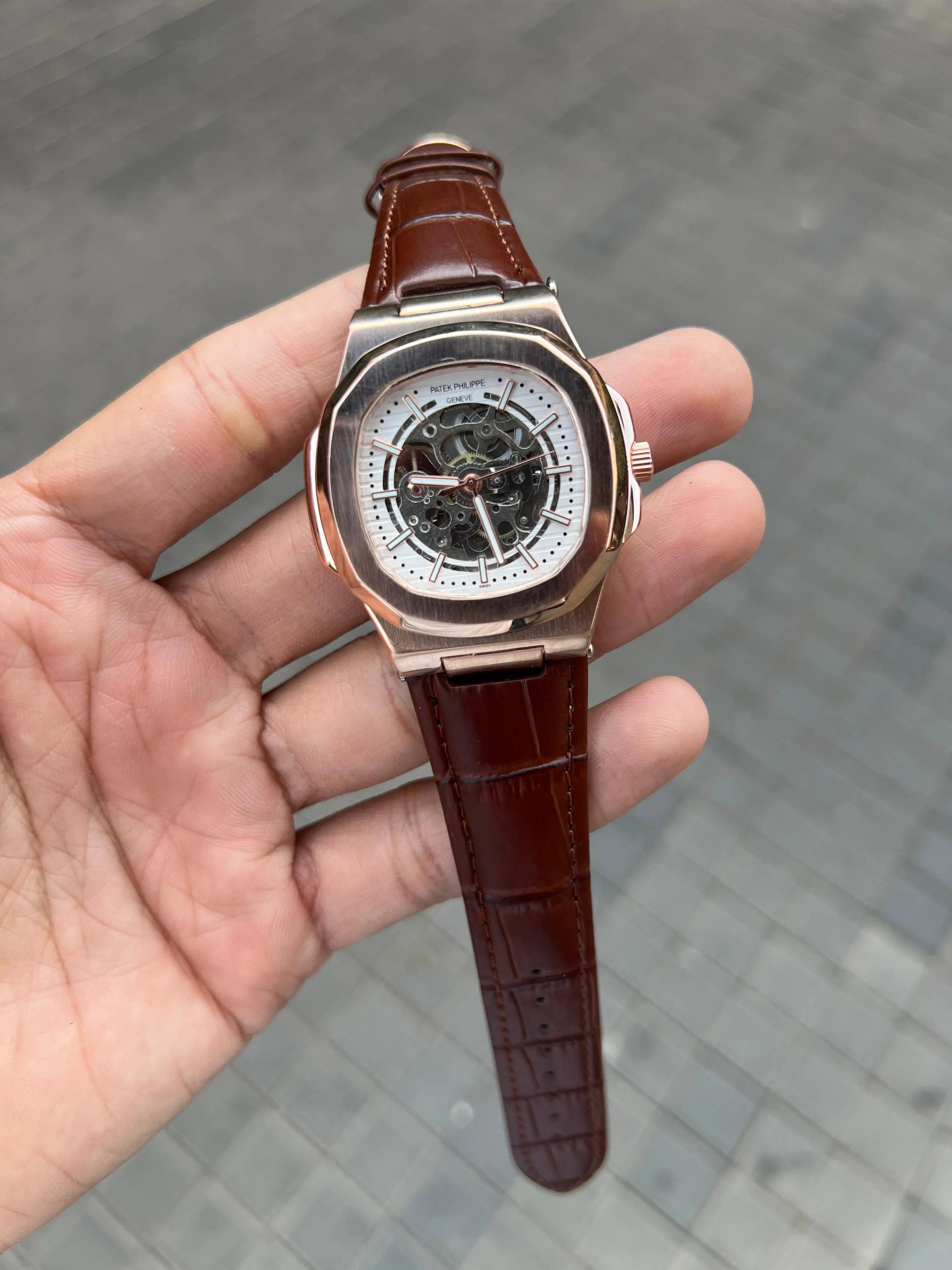 Pate k Phillipe Nautilus Leather Automatic ✓ Main image