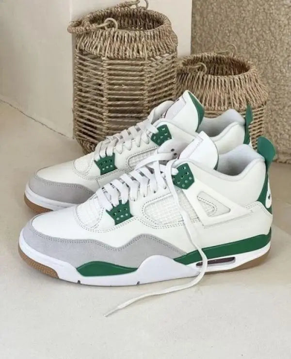 Jordan Retro 4 Pine Green Surplus Semi UA