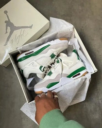 Jordan Retro 4 Pine Green Surplus Semi UA