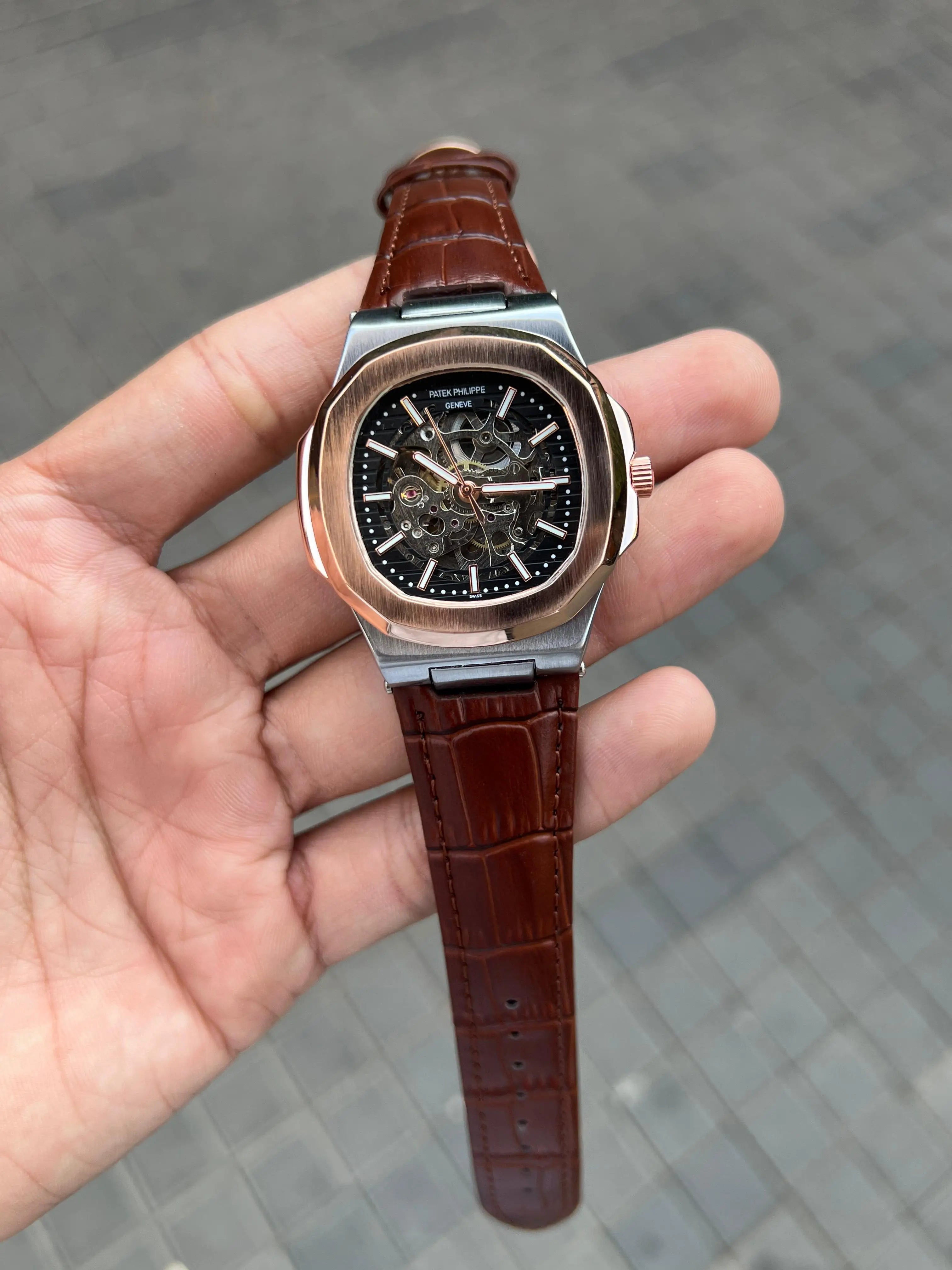 Pate k Phillipe Nautilus Leather Automatic ✓ Main image