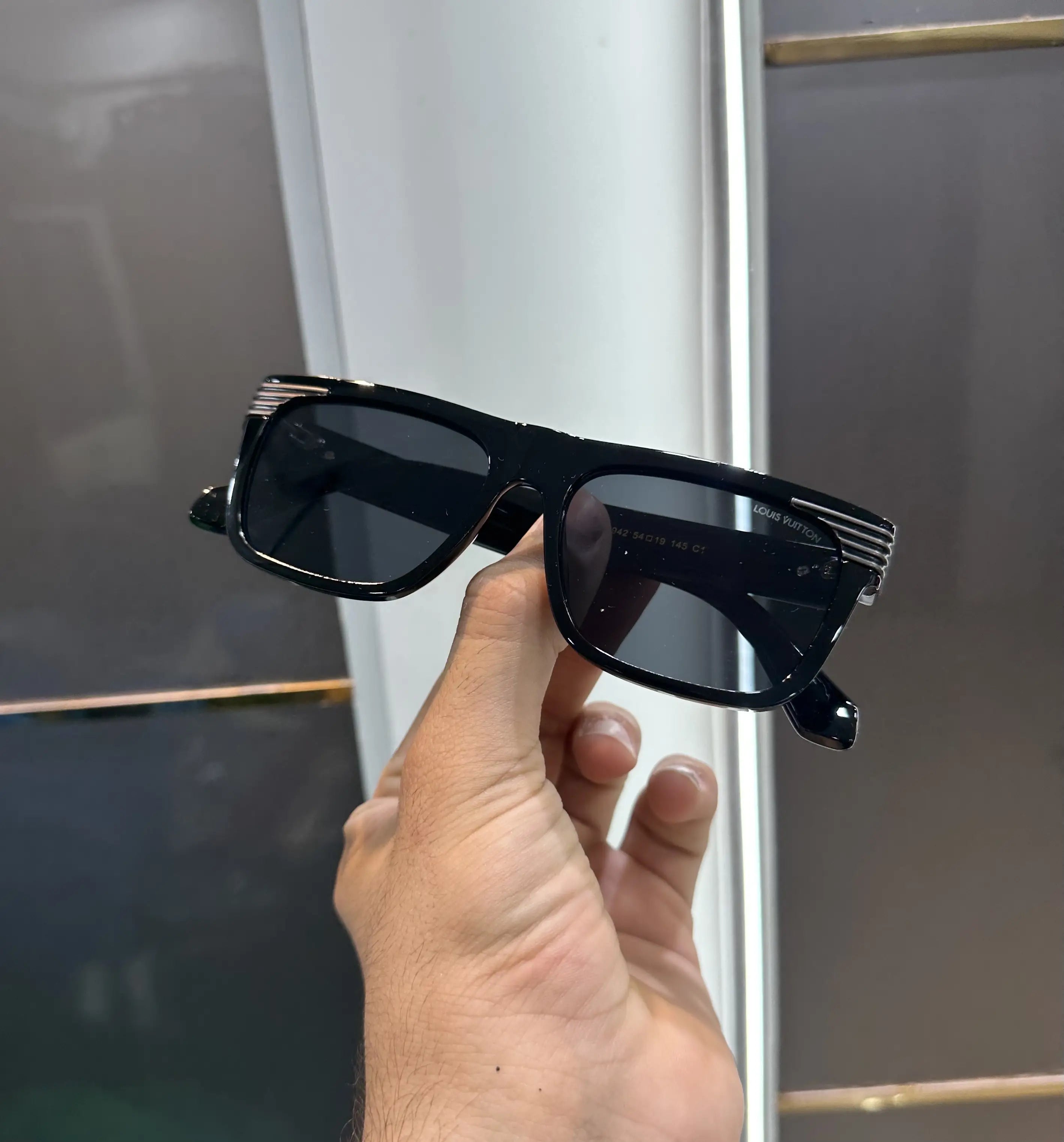 Louis Vuitto n All Black Premium Shades 2942