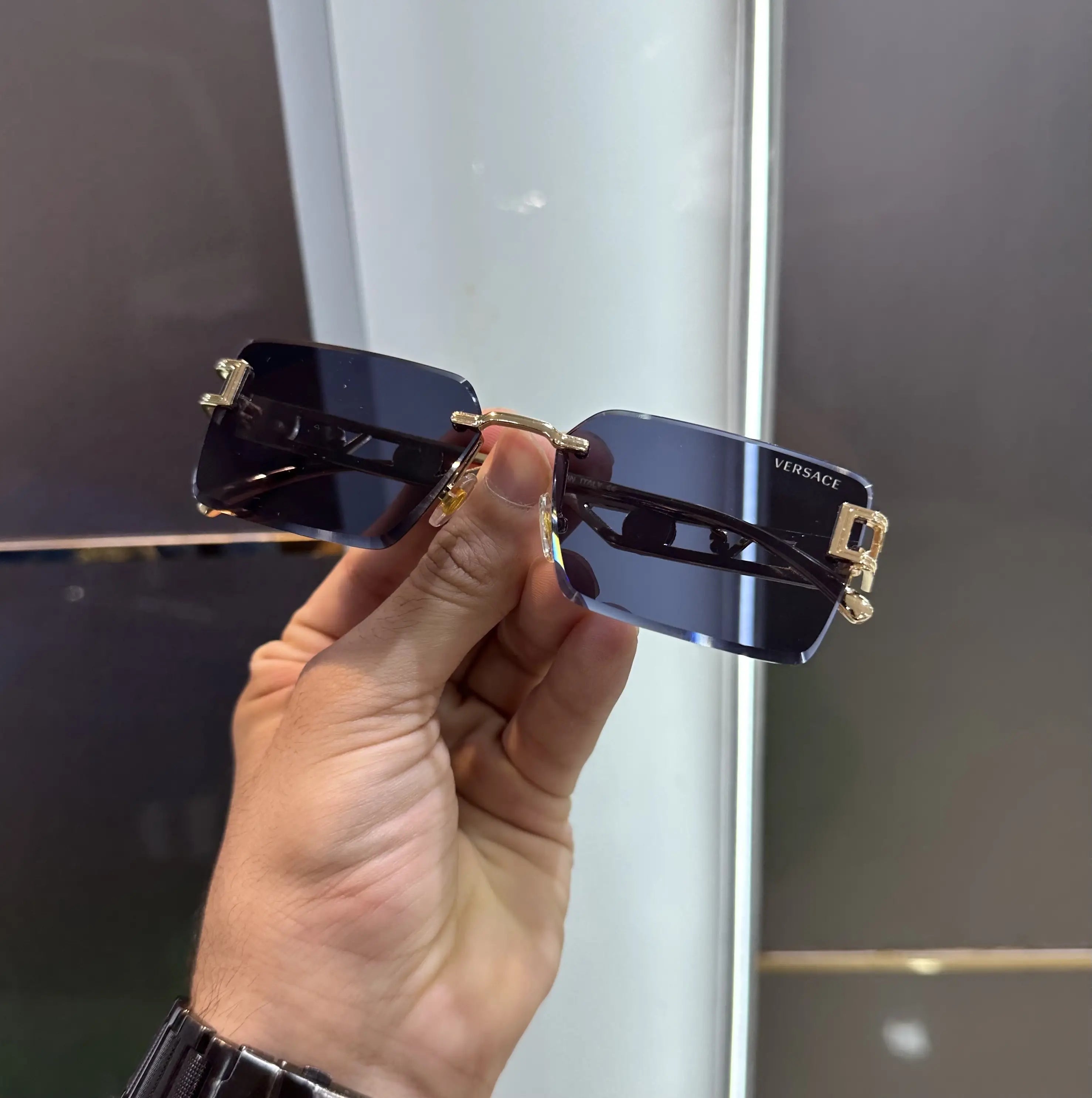 Versac e Gold Black Premium Shades 014 Secondary image