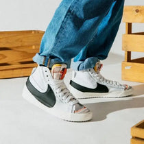 Nik e MID BLAZER JUMBO 77 Suede Leather